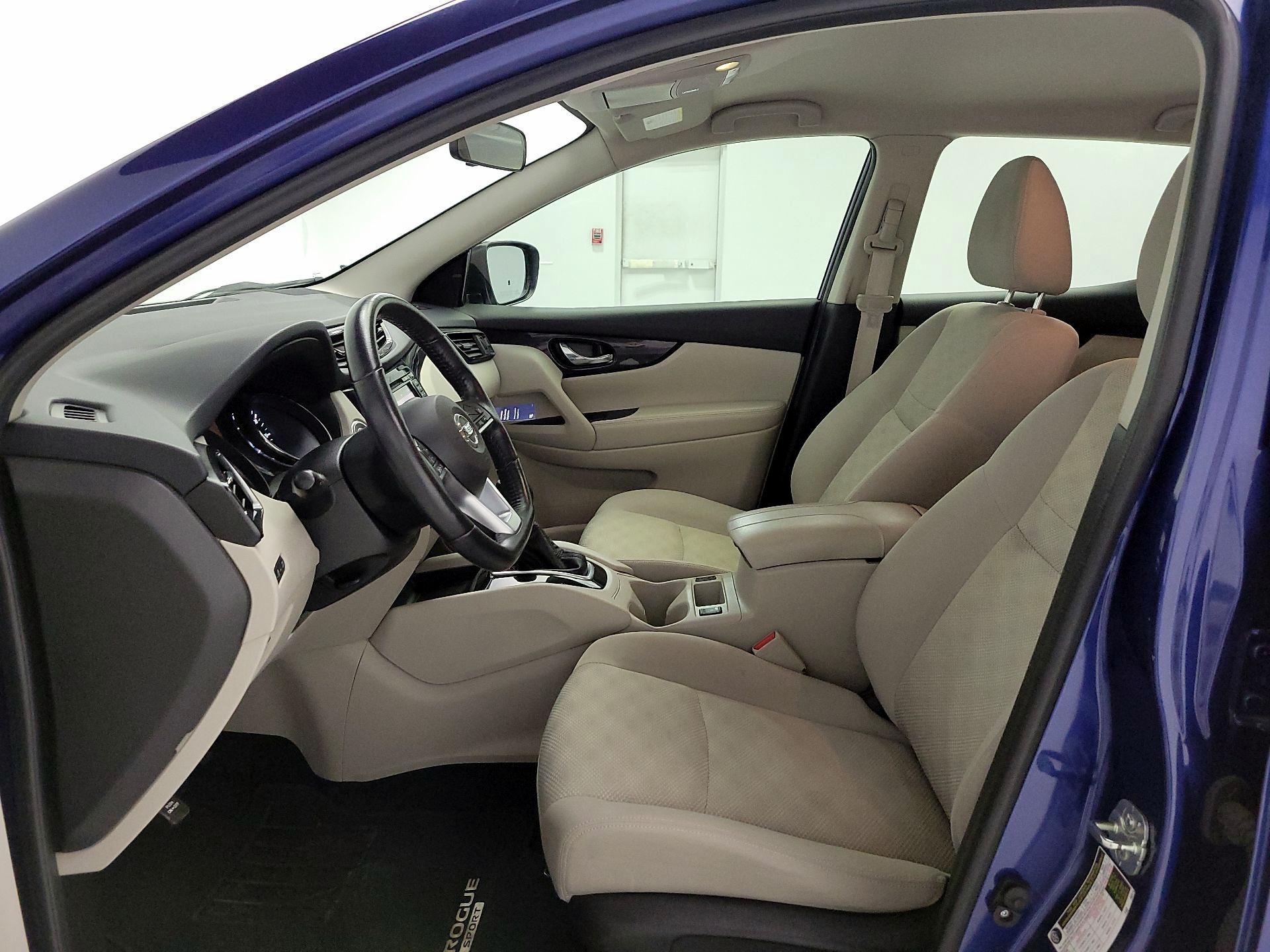 Thumbnail: 2018 Nissan Rogue Sport - 11