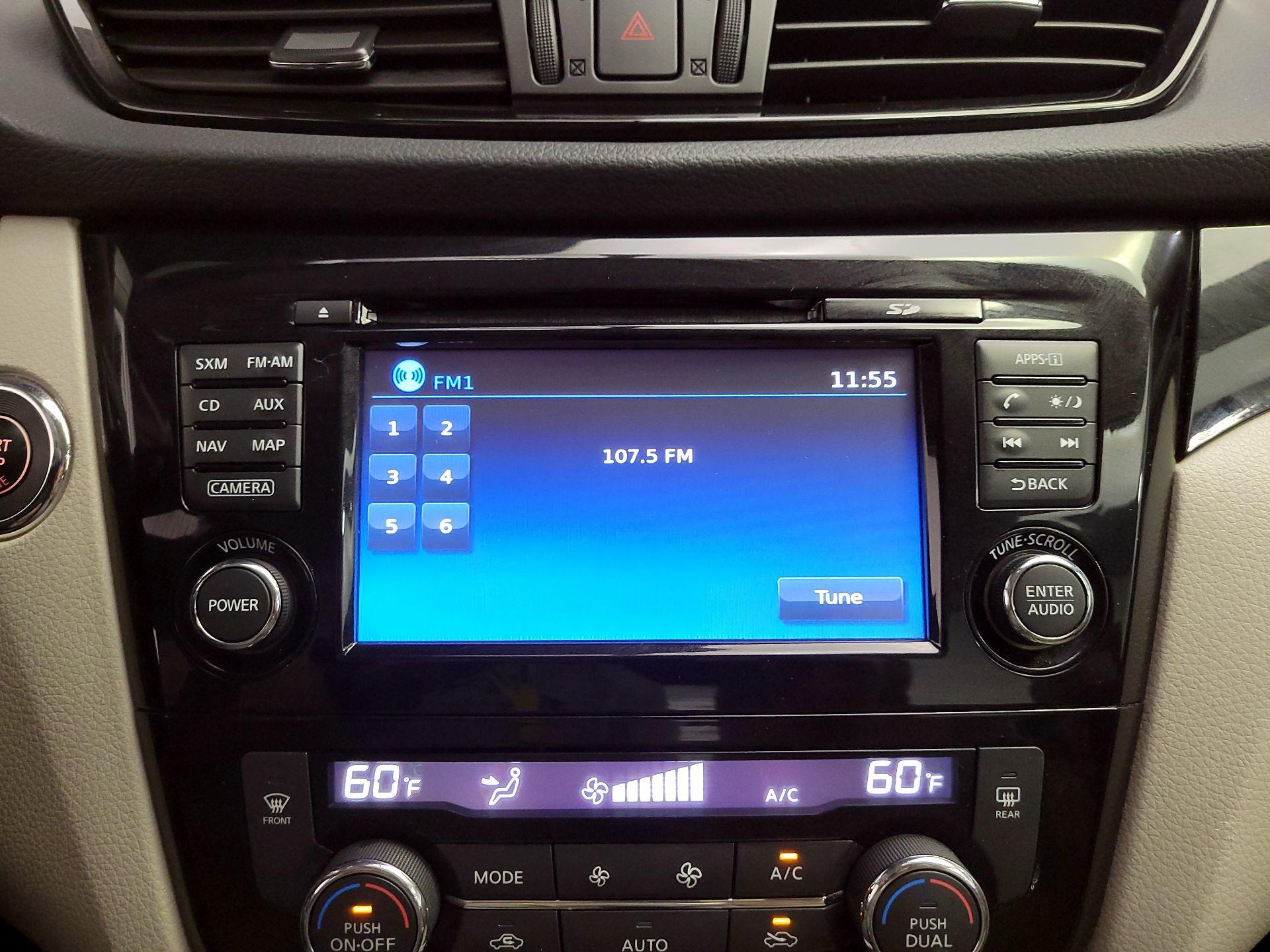 Thumbnail: 2018 Nissan Rogue Sport - 16