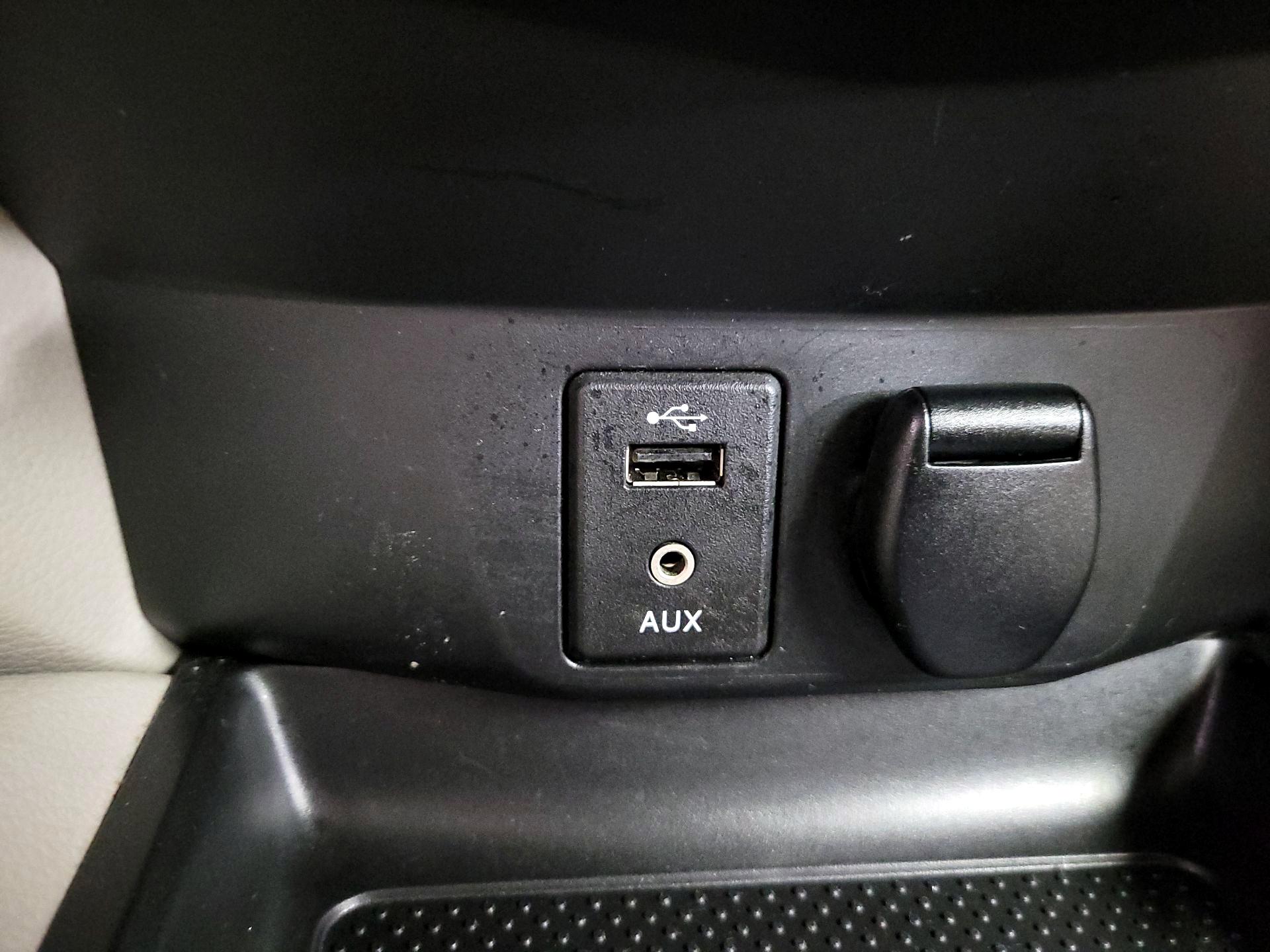 Thumbnail: 2018 Nissan Rogue Sport - 19