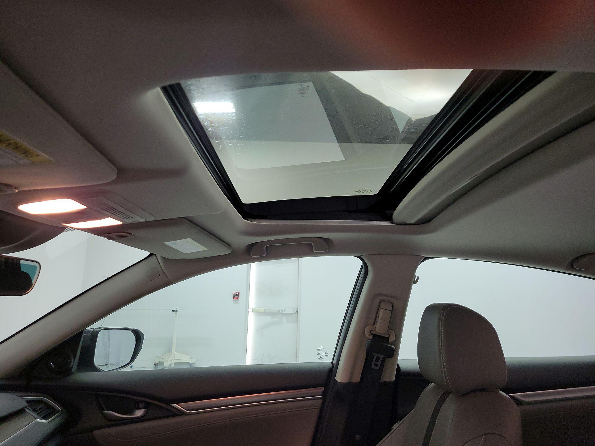 Thumbnail: 2020 Honda Civic - 19