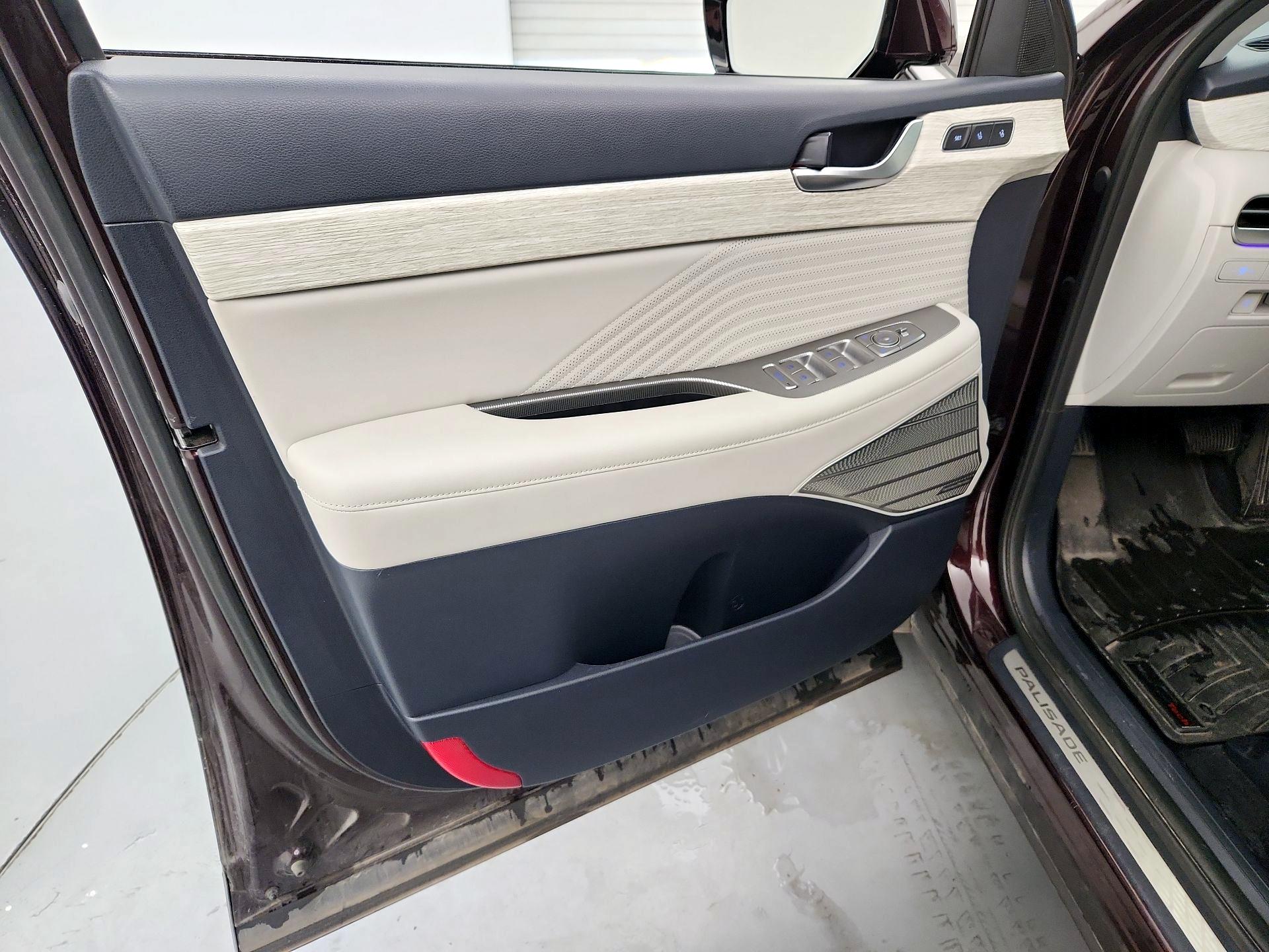 Thumbnail: 2023 Hyundai Palisade - 12