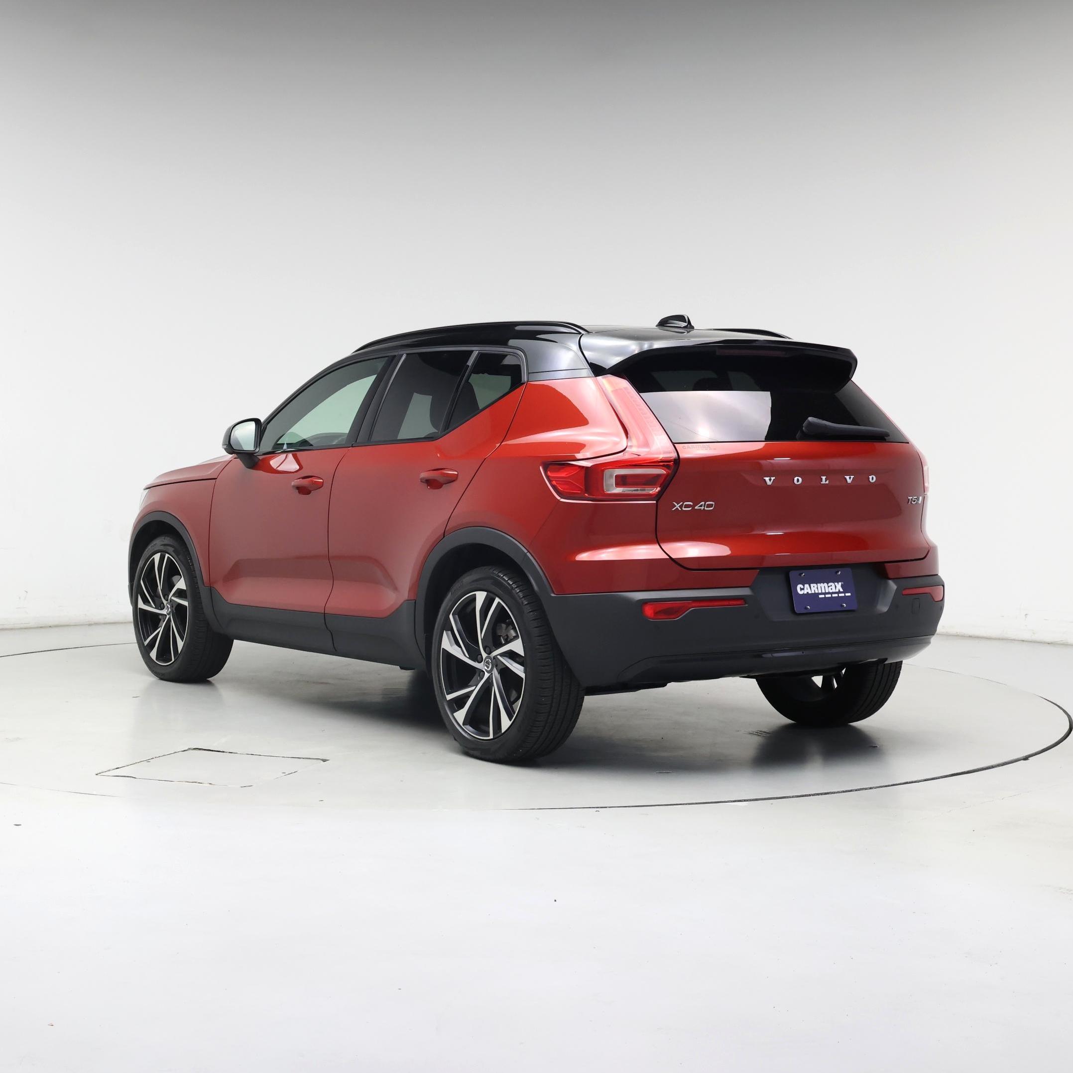 Thumbnail: 2021 Volvo XC40 - 2