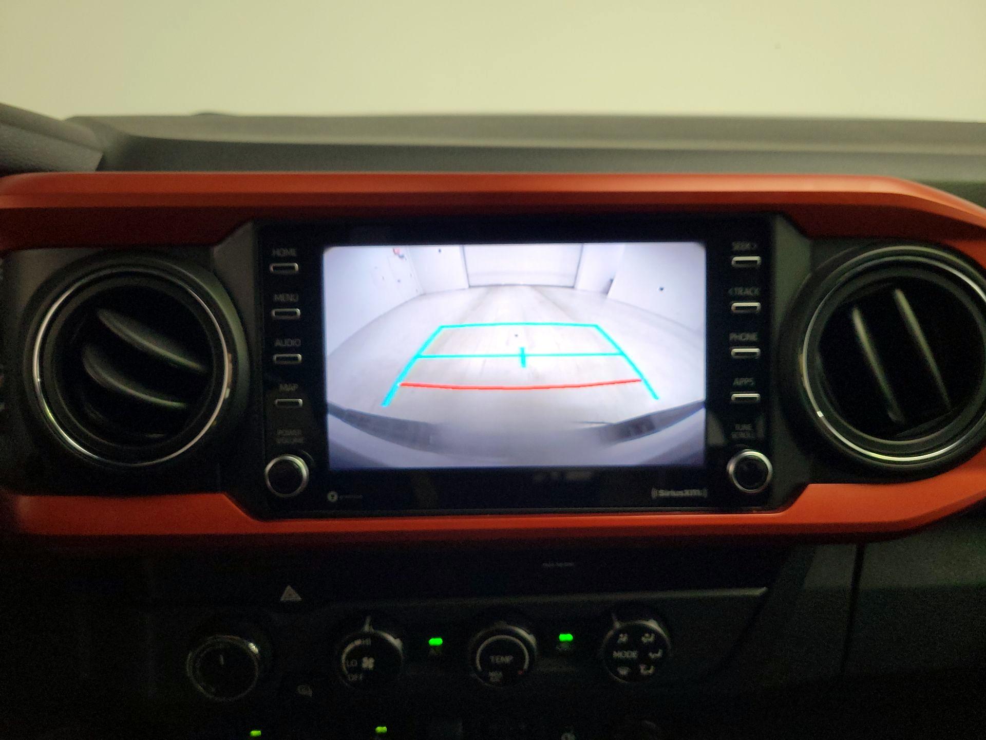 Thumbnail: 2020 Toyota Tacoma - 14