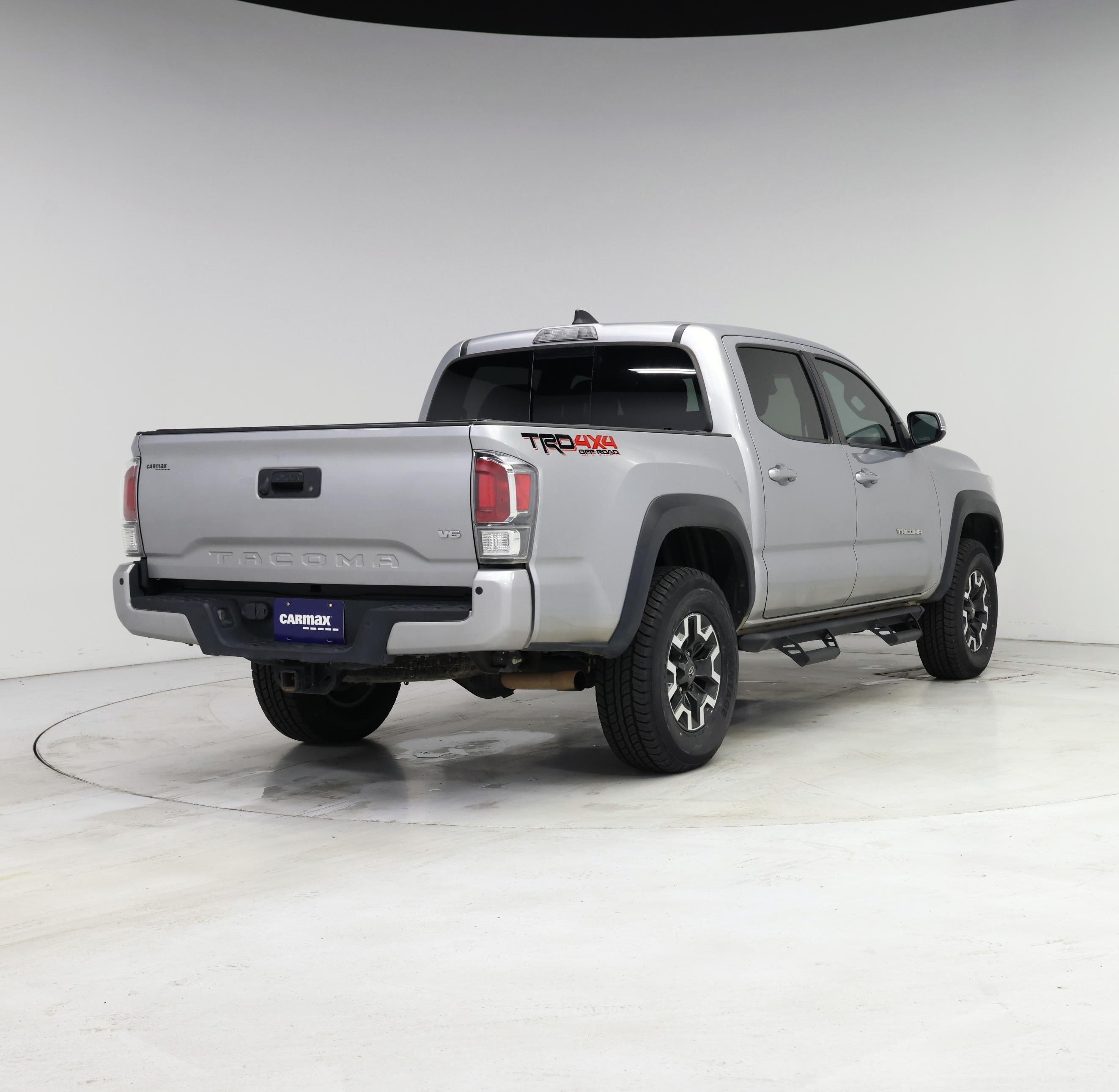 Thumbnail: 2020 Toyota Tacoma - 8