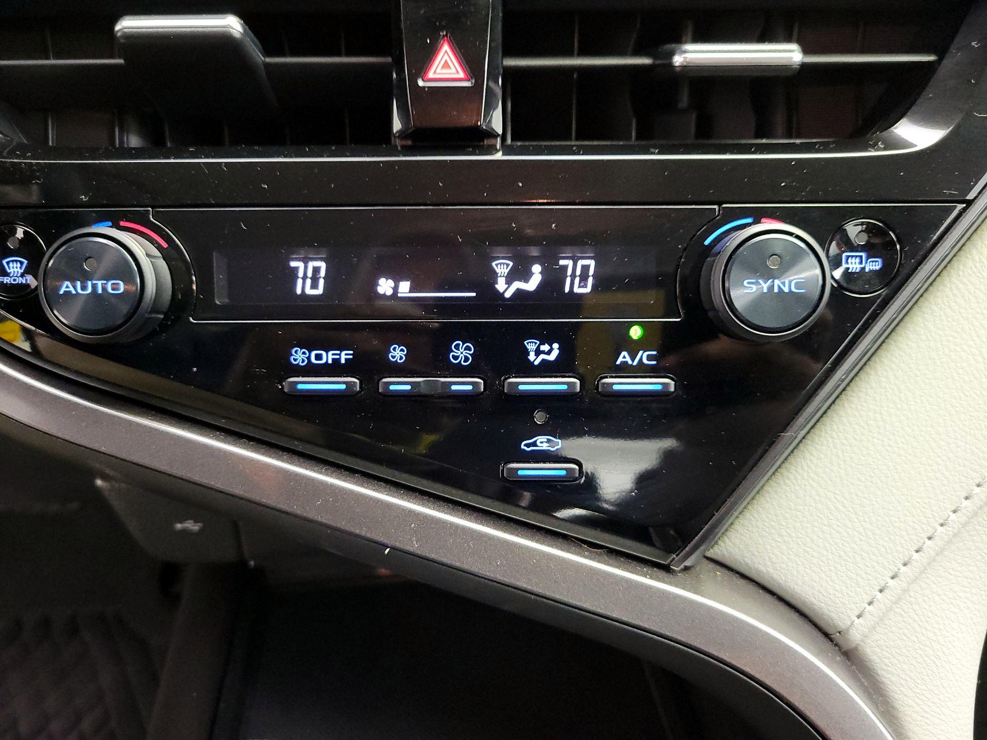 Thumbnail: 2024 Toyota Camry - 16