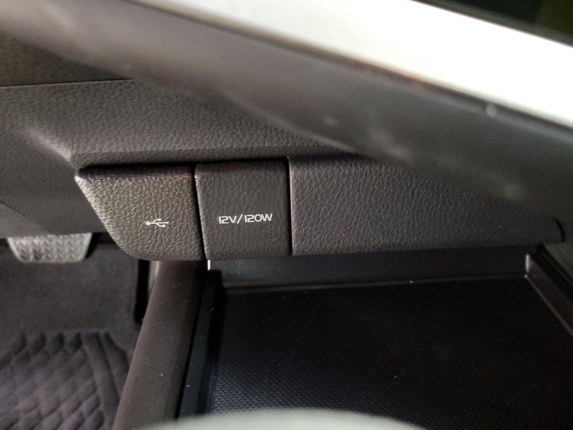 Thumbnail: 2024 Toyota Camry - 18