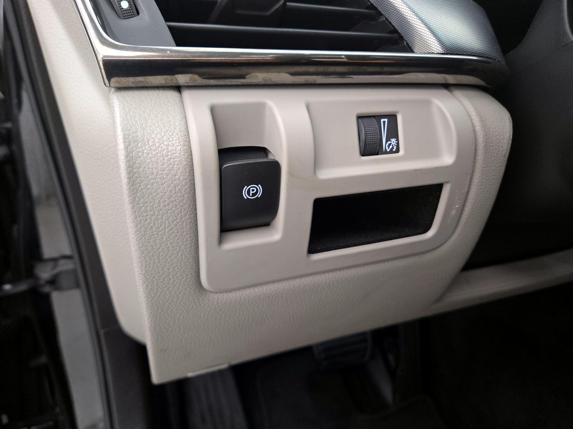 Thumbnail: 2019 Cadillac CTS - 13