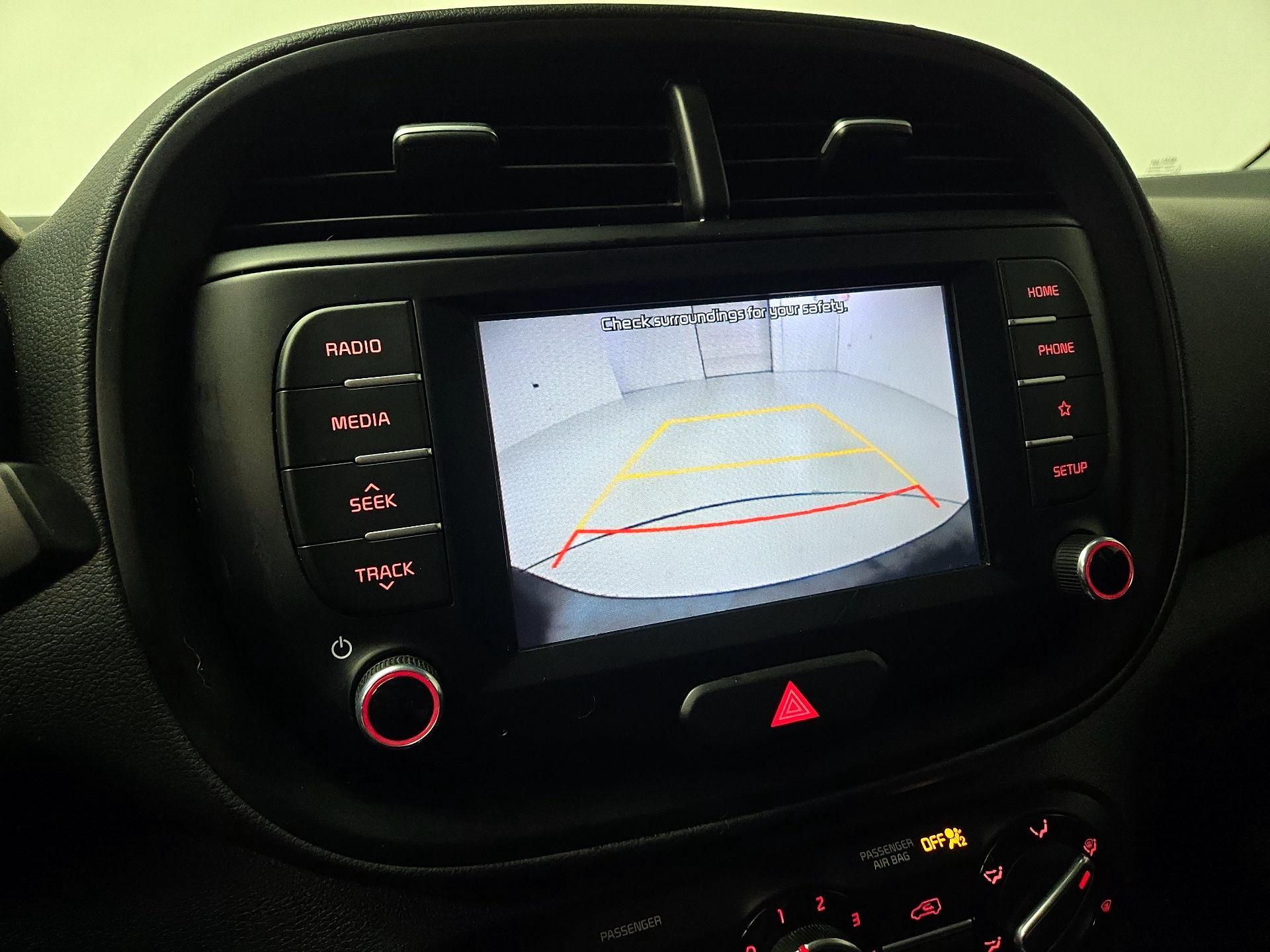 Thumbnail: 2020 Kia Soul - 14