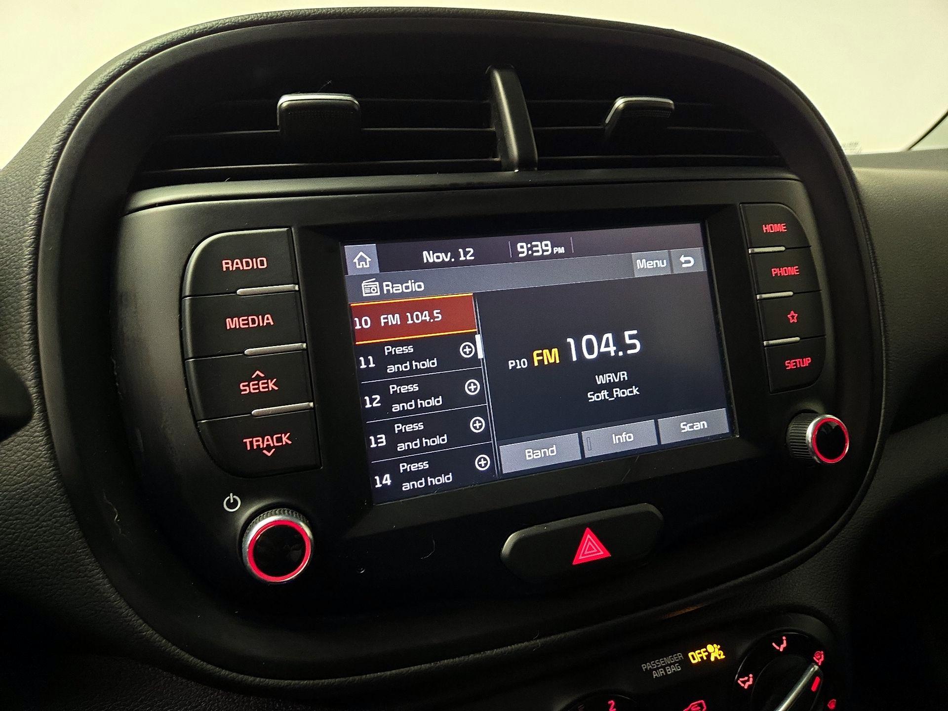 Thumbnail: 2020 Kia Soul - 15