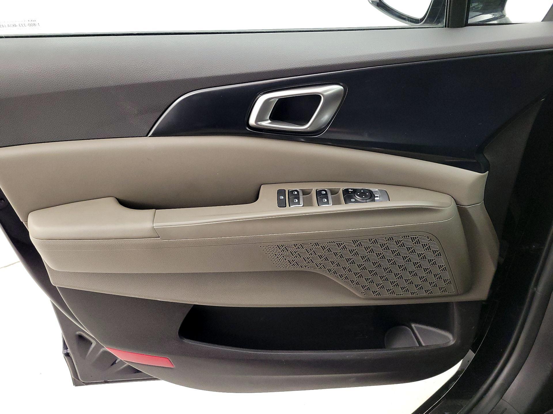 Thumbnail: 2025 Kia Carnival - 12