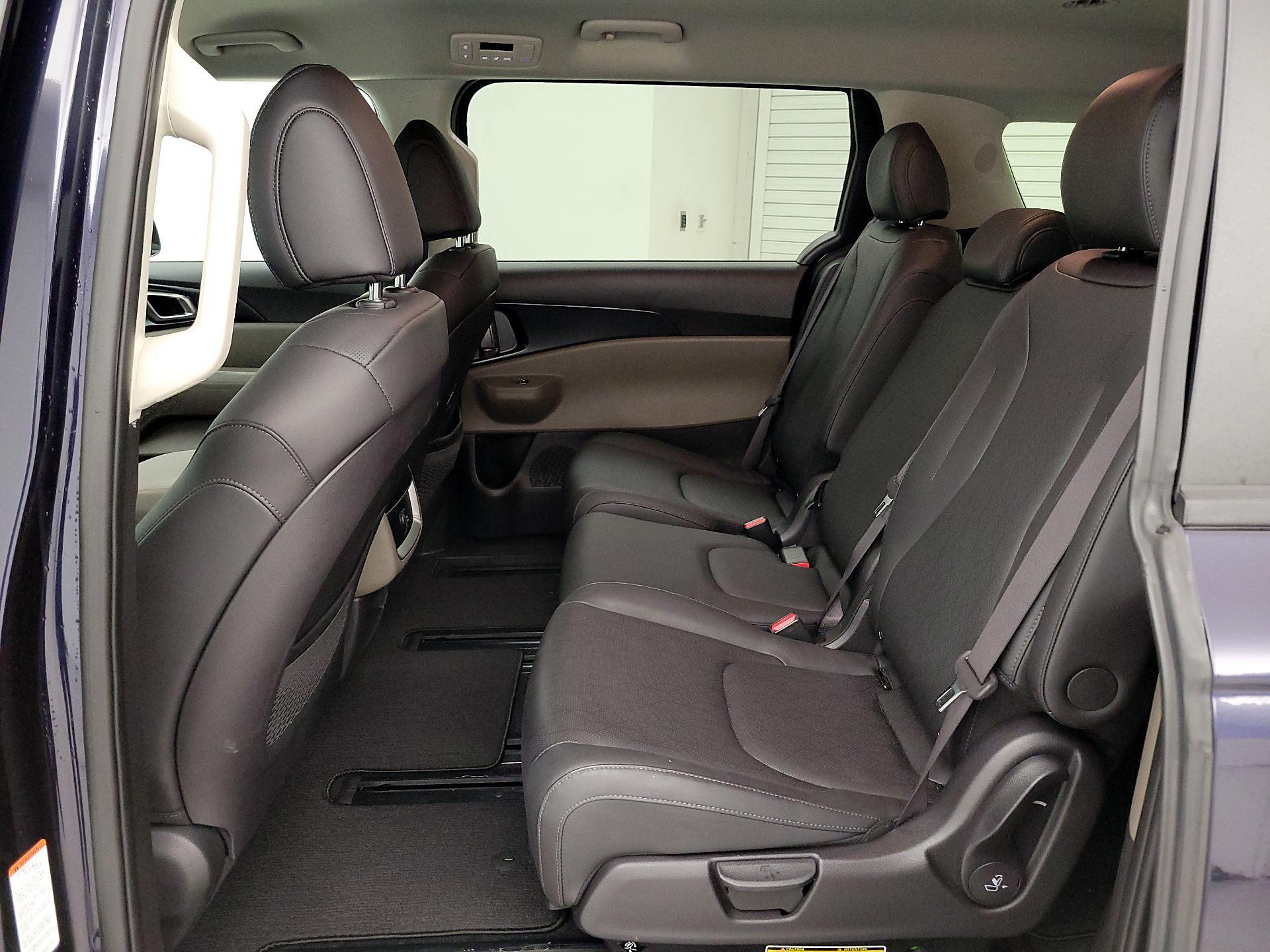 Thumbnail: 2025 Kia Carnival - 20