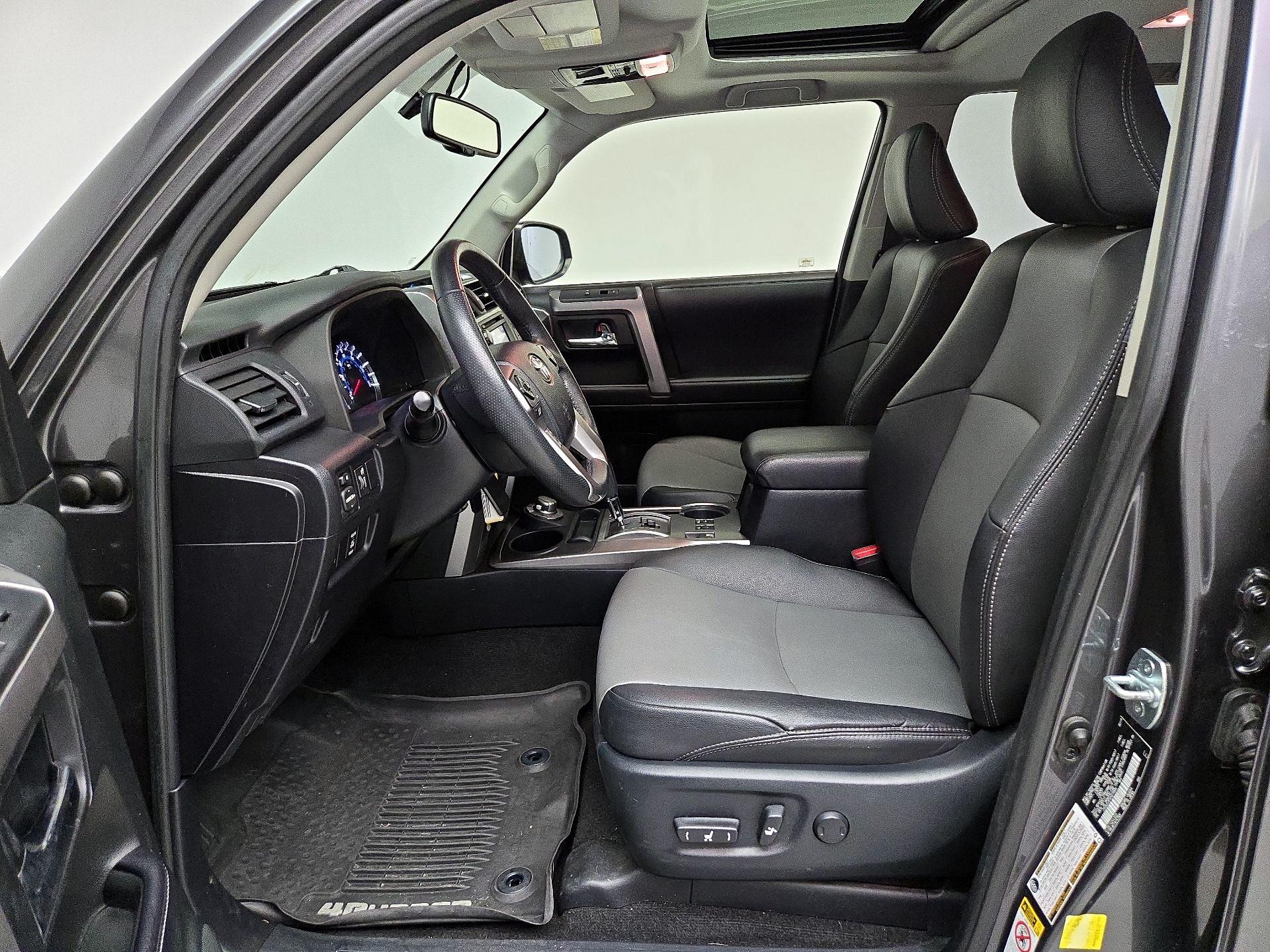 Thumbnail: 2019 Toyota 4Runner - 11