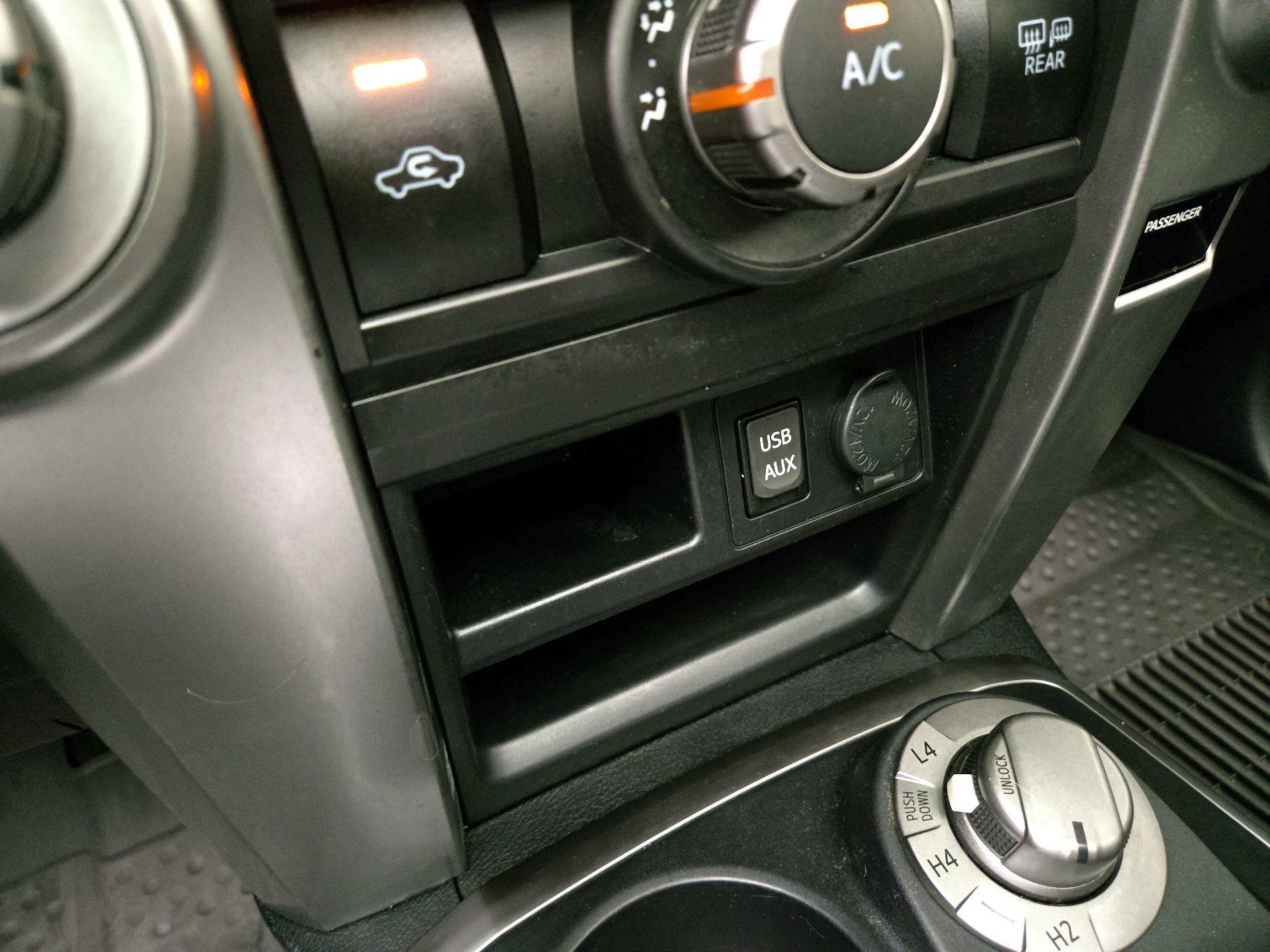 Thumbnail: 2019 Toyota 4Runner - 19