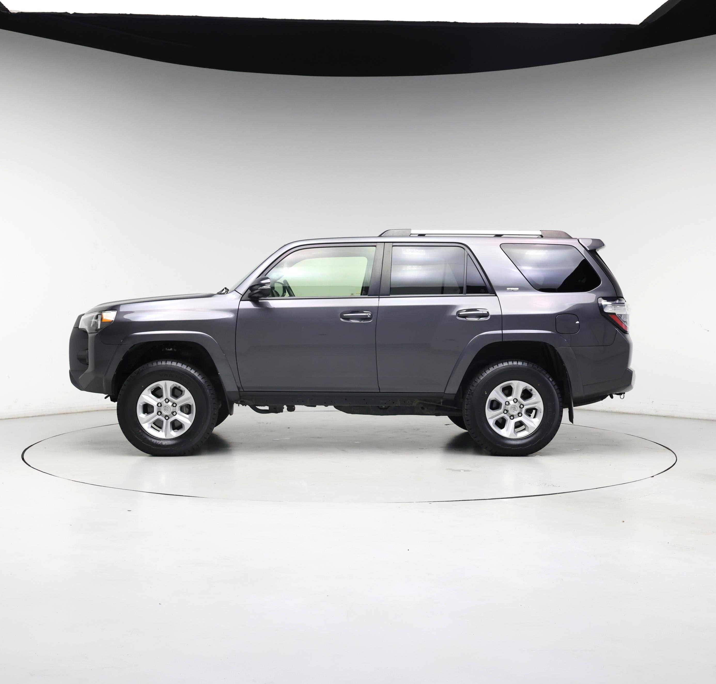 Thumbnail: 2019 Toyota 4Runner - 3