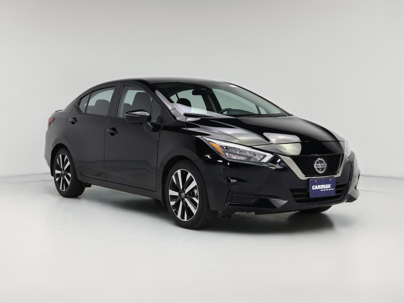 2022 Nissan Versa Sedan SR