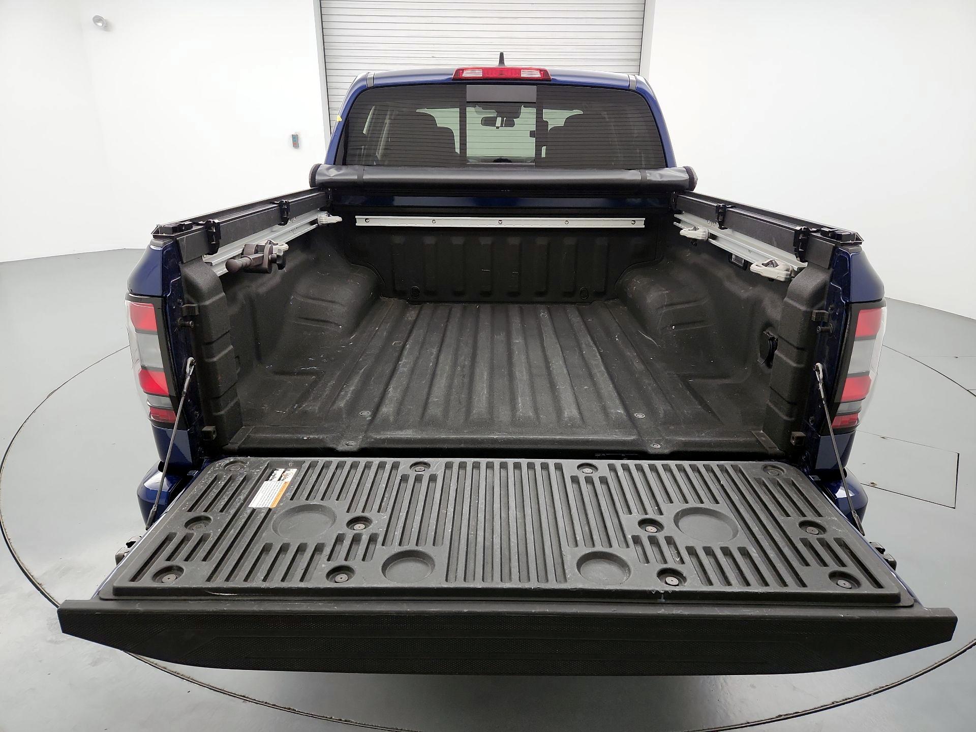 Thumbnail: 2023 Nissan Frontier - 20