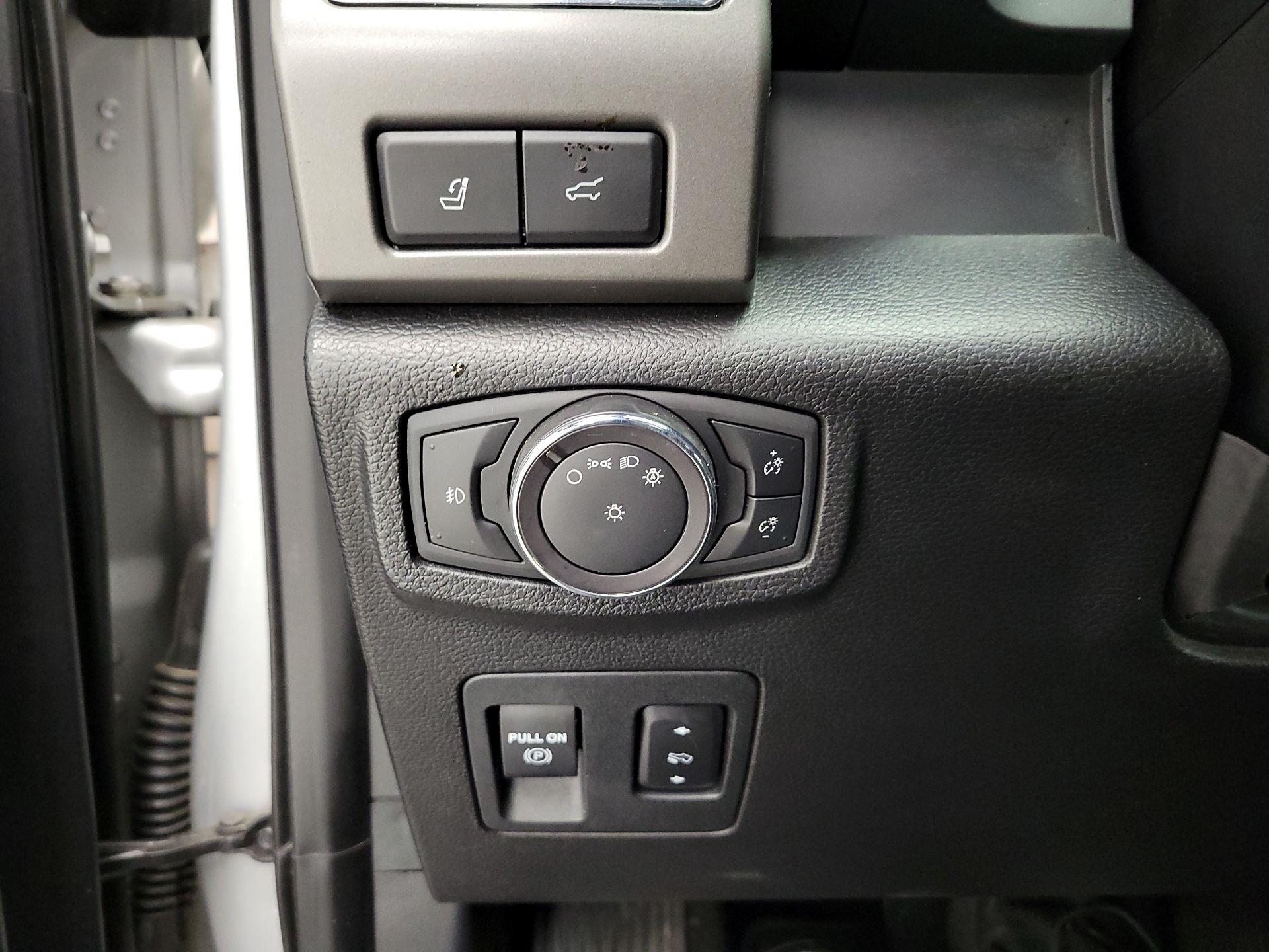 Thumbnail: 2018 Ford Expedition - 13