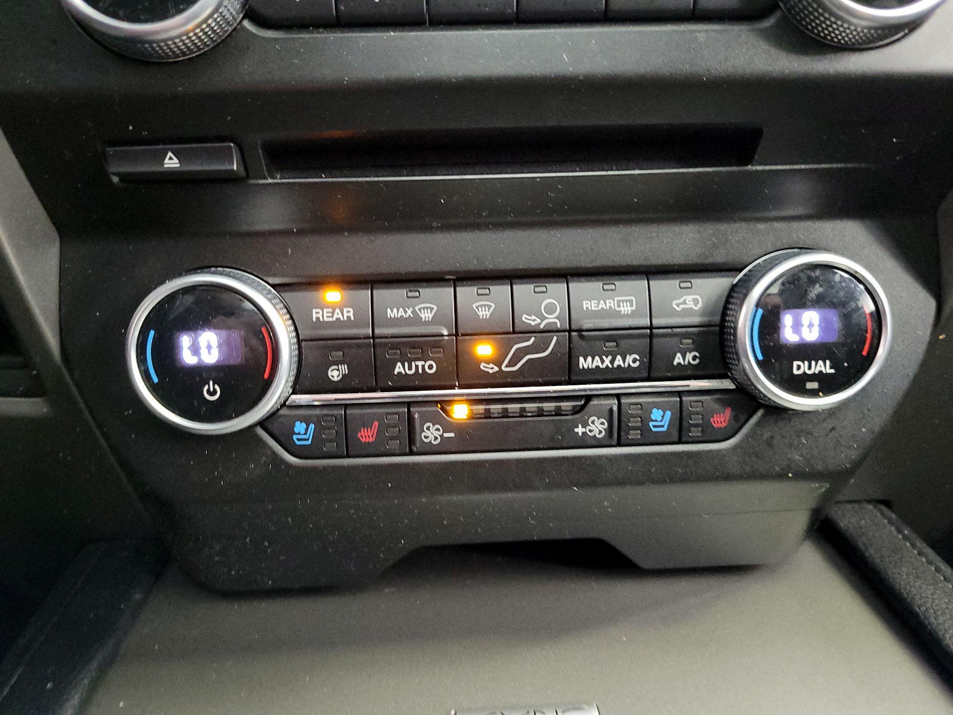 Thumbnail: 2018 Ford Expedition - 17