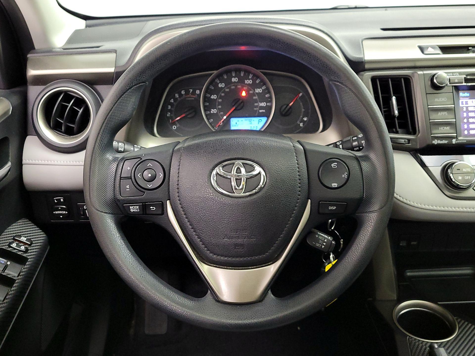 Thumbnail: 2014 Toyota RAV4 - 10