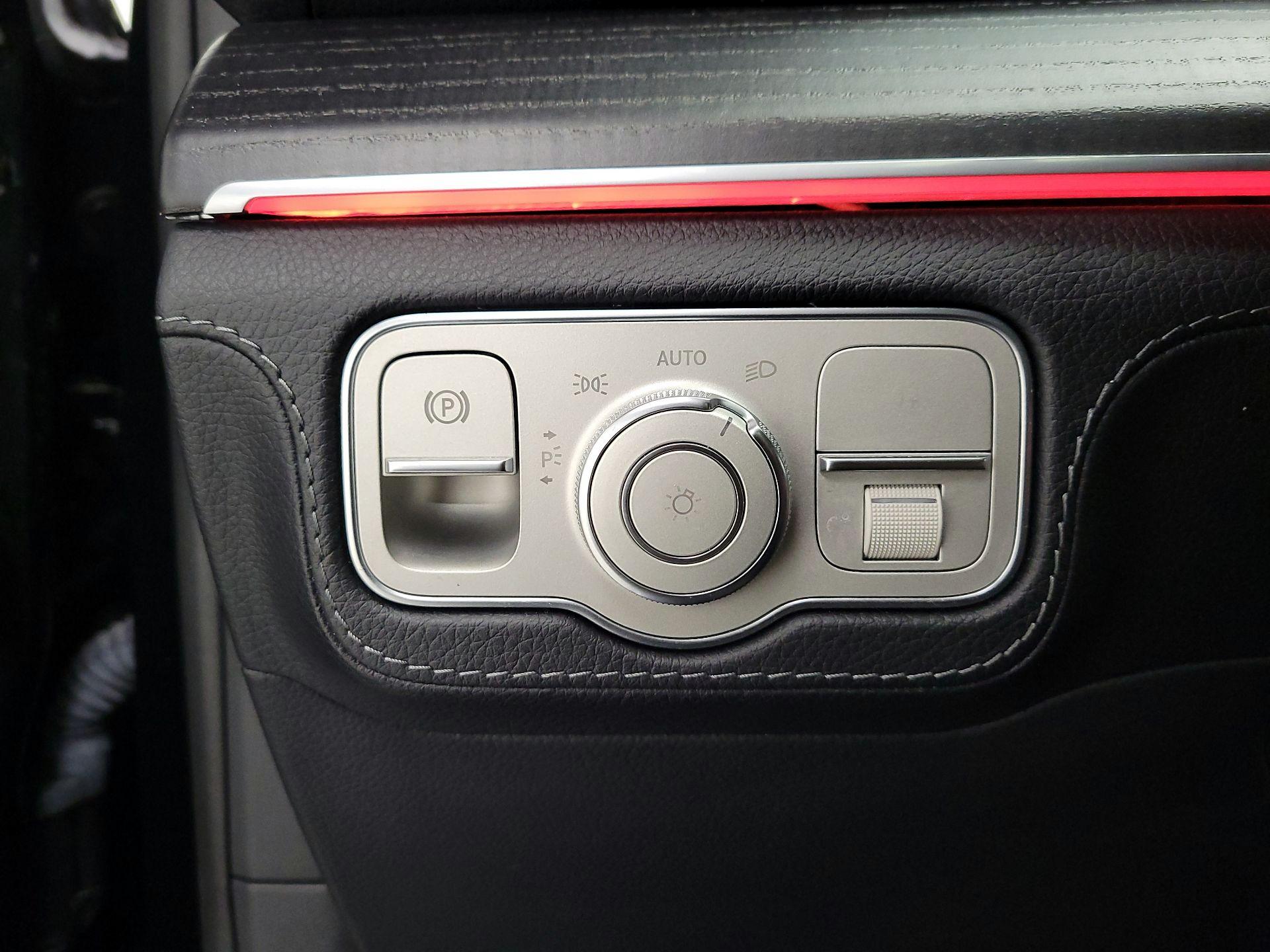 Thumbnail: 2021 Mercedes-Benz GLE - 13