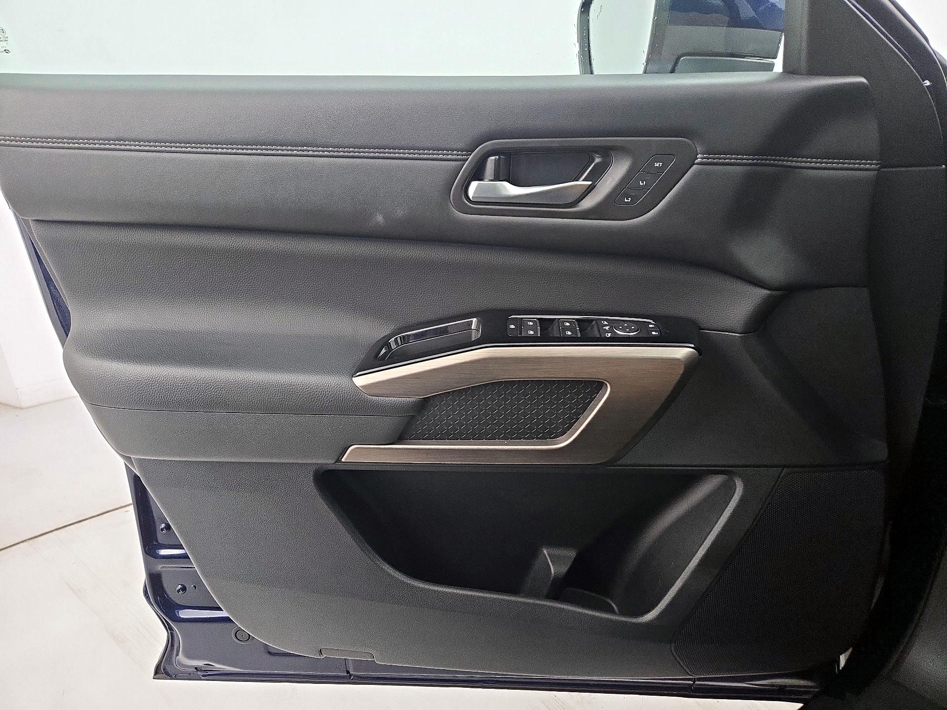 Thumbnail: 2024 Nissan Pathfinder - 12