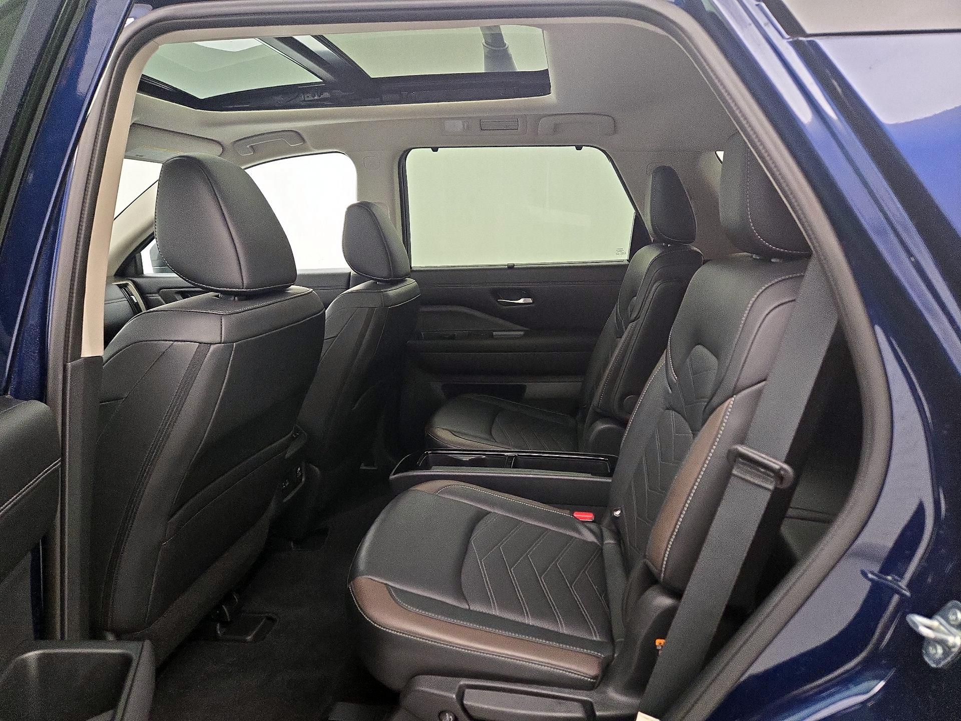 Thumbnail: 2024 Nissan Pathfinder - 20