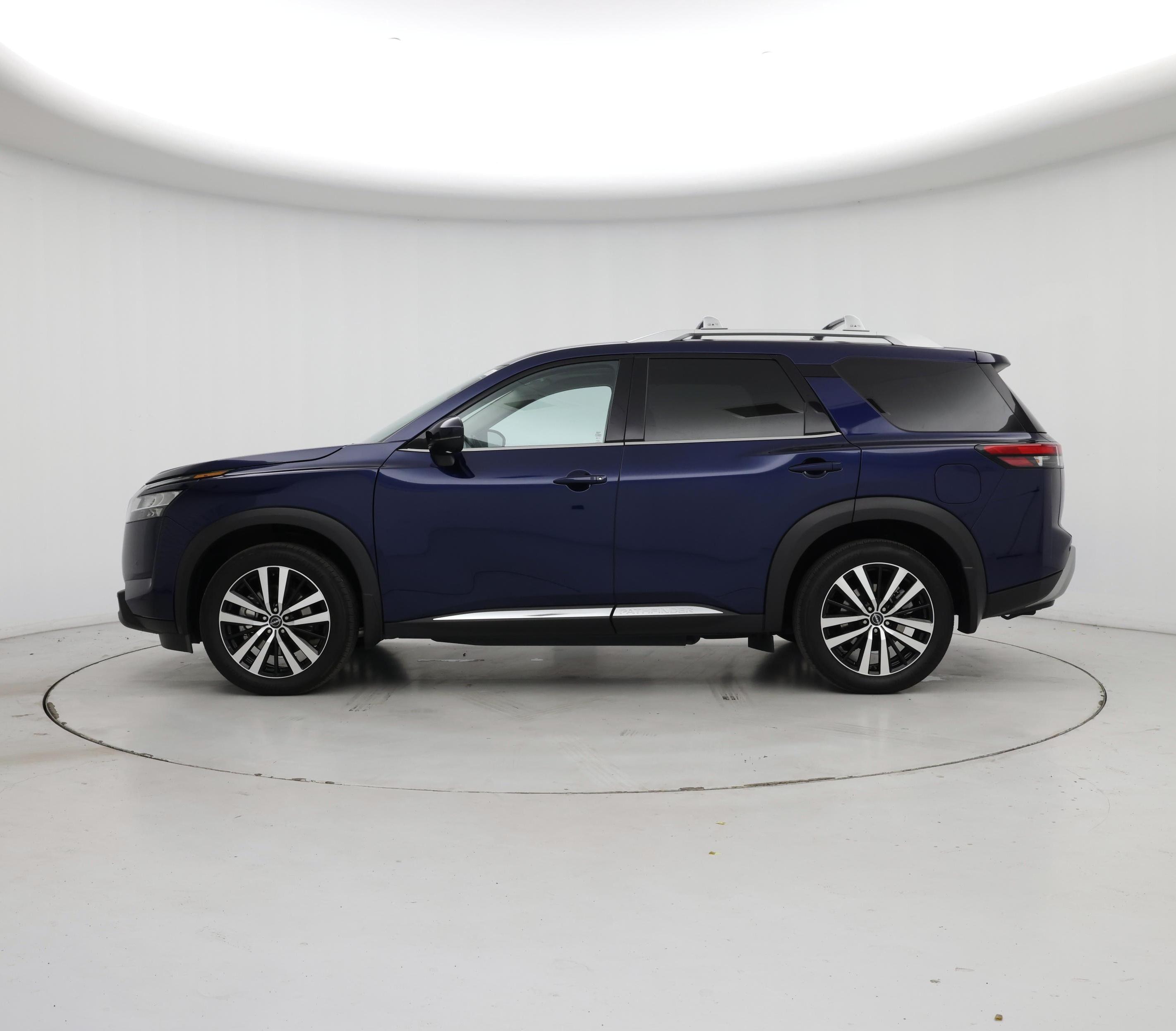 Thumbnail: 2024 Nissan Pathfinder - 3