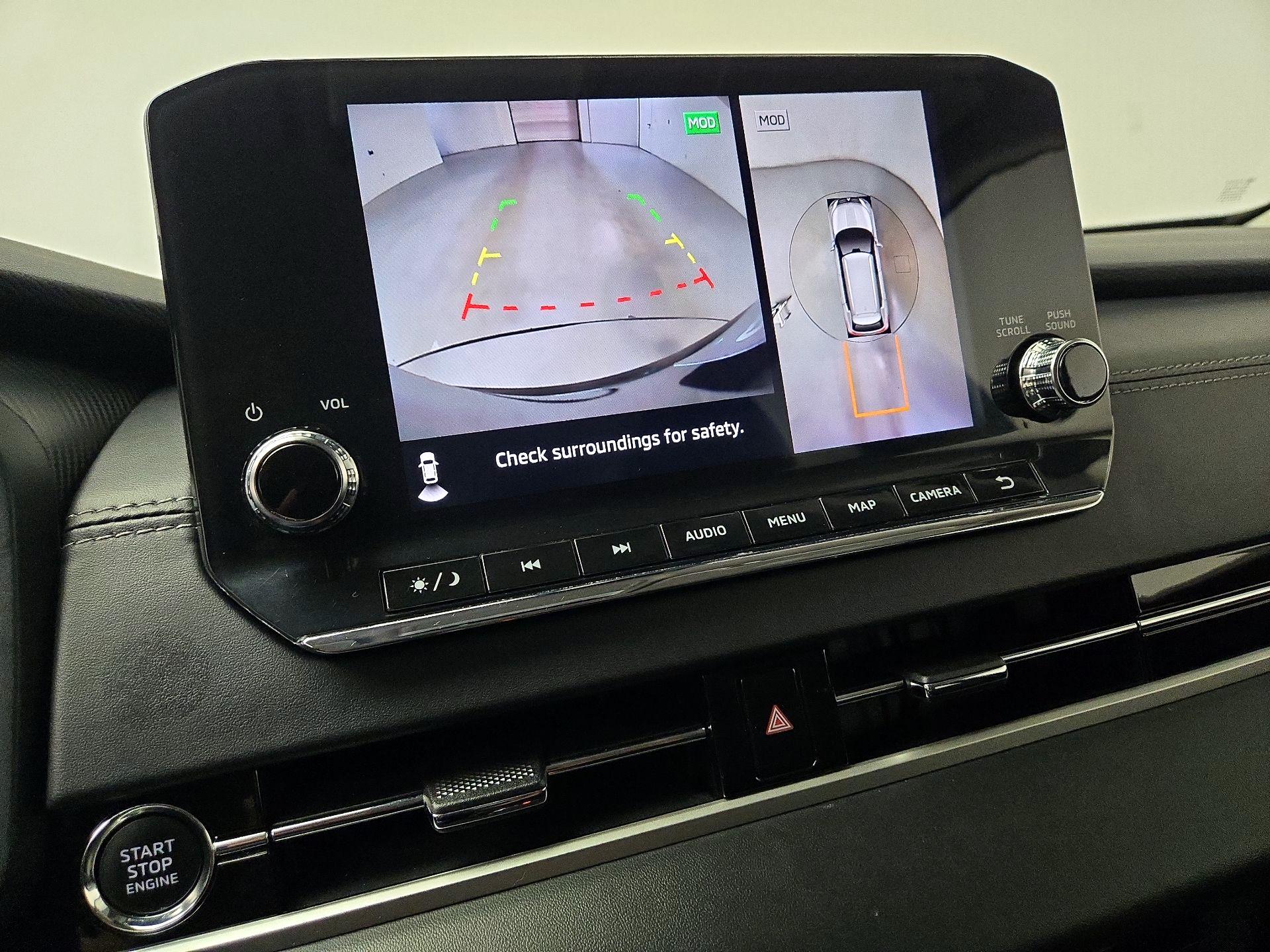 Thumbnail: 2024 Mitsubishi Outlander - 15