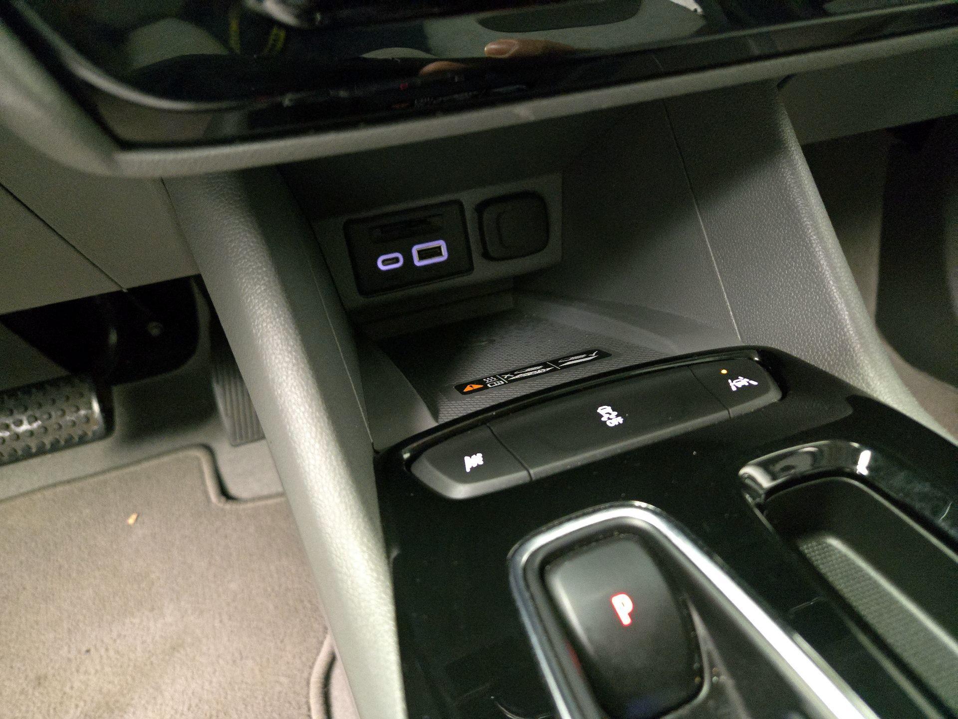 Thumbnail: 2022 Chevrolet Bolt EUV - 18