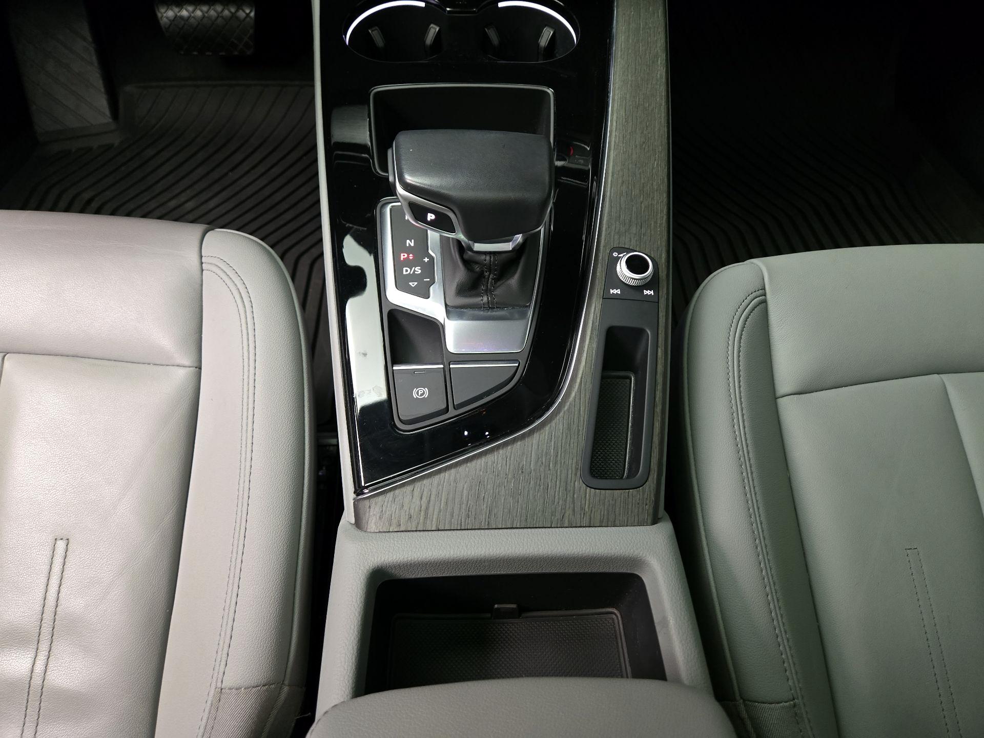 Thumbnail: 2021 Audi A4 - 17