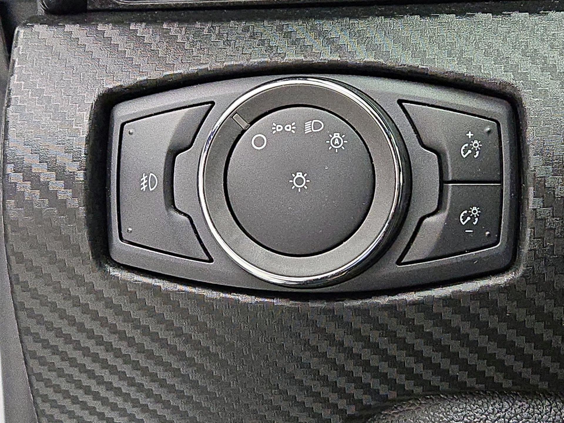 Thumbnail: 2015 Ford Mustang - 13