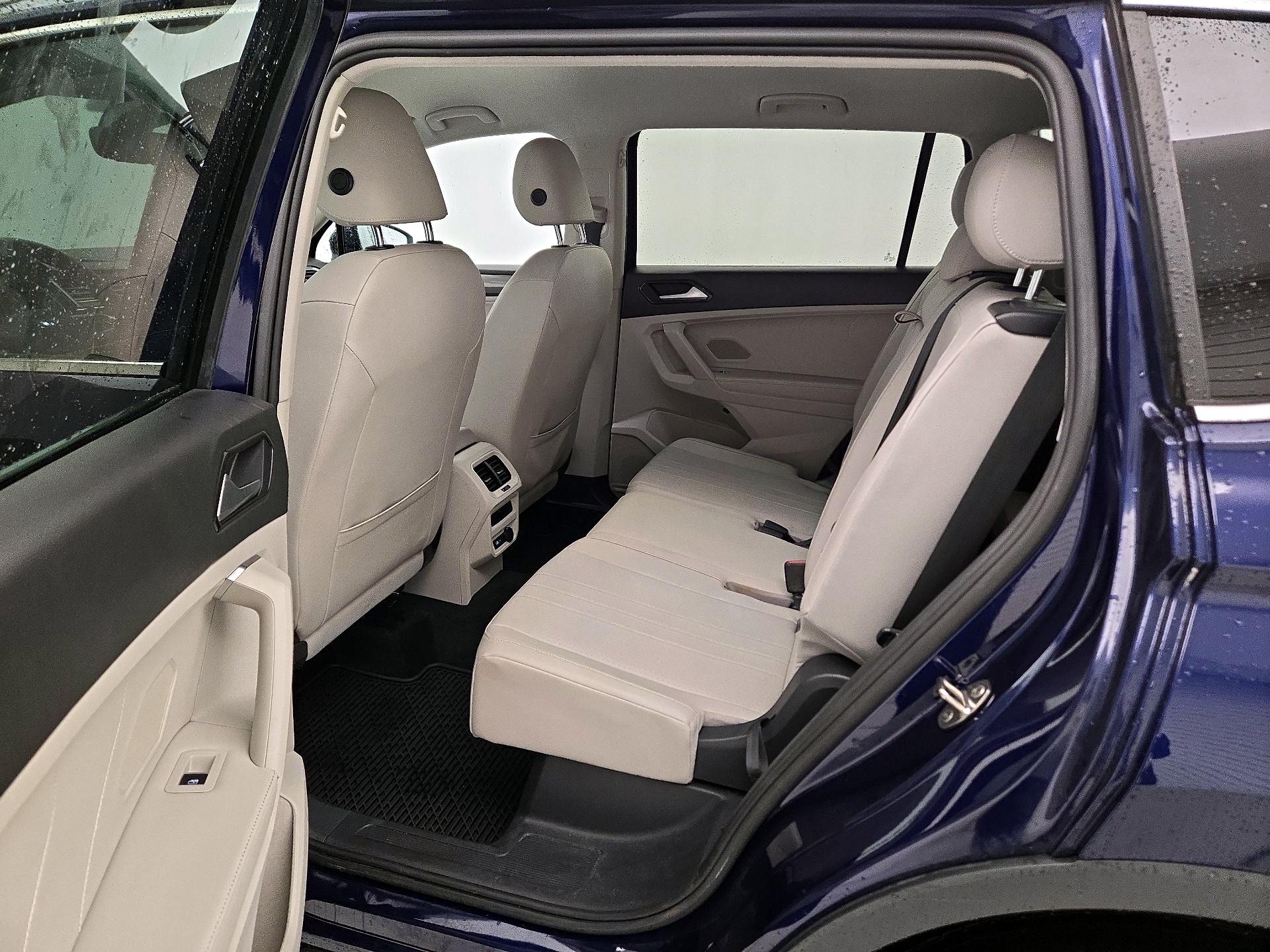 Thumbnail: 2022 Volkswagen Tiguan - 19