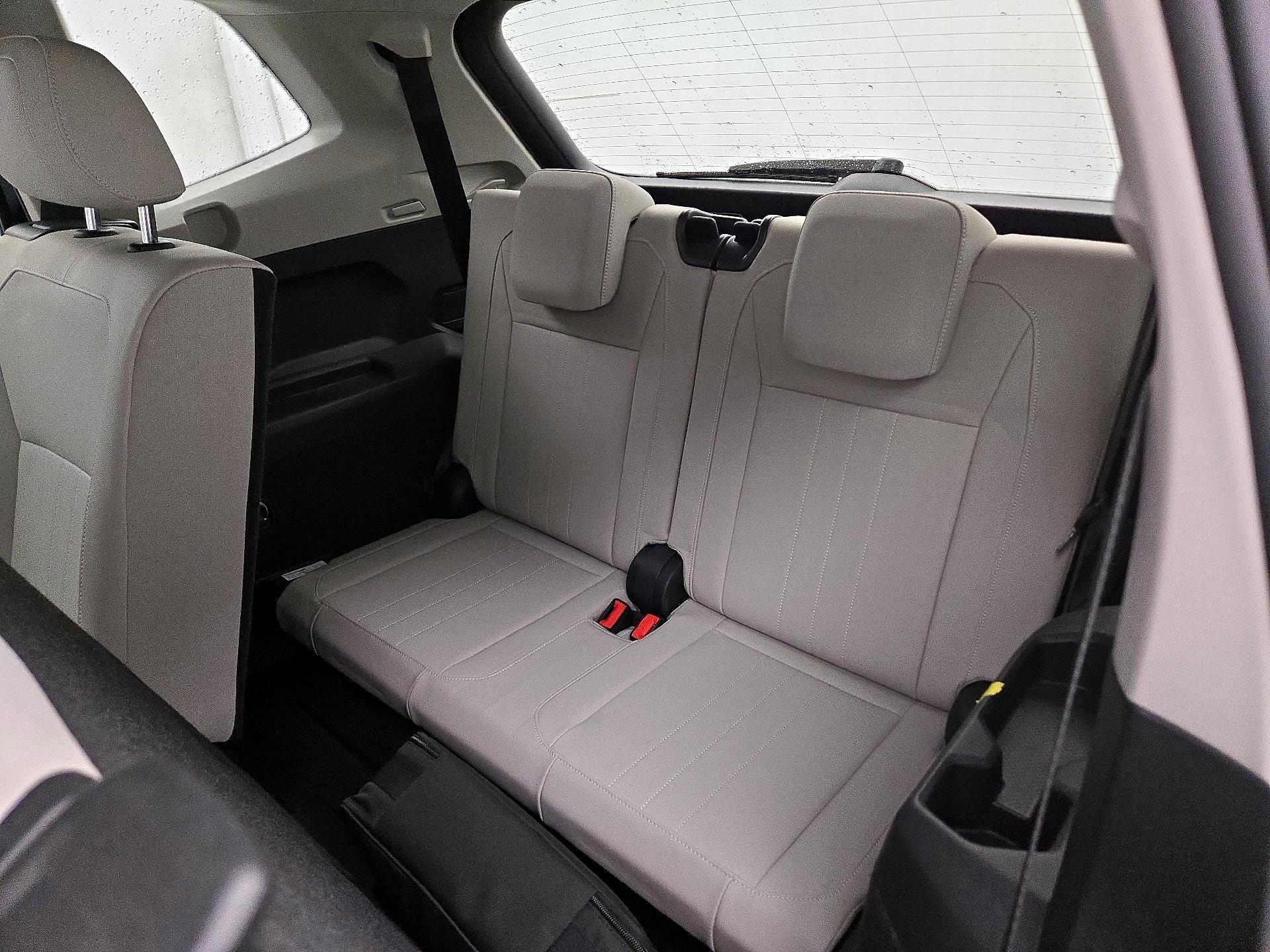 Thumbnail: 2022 Volkswagen Tiguan - 20