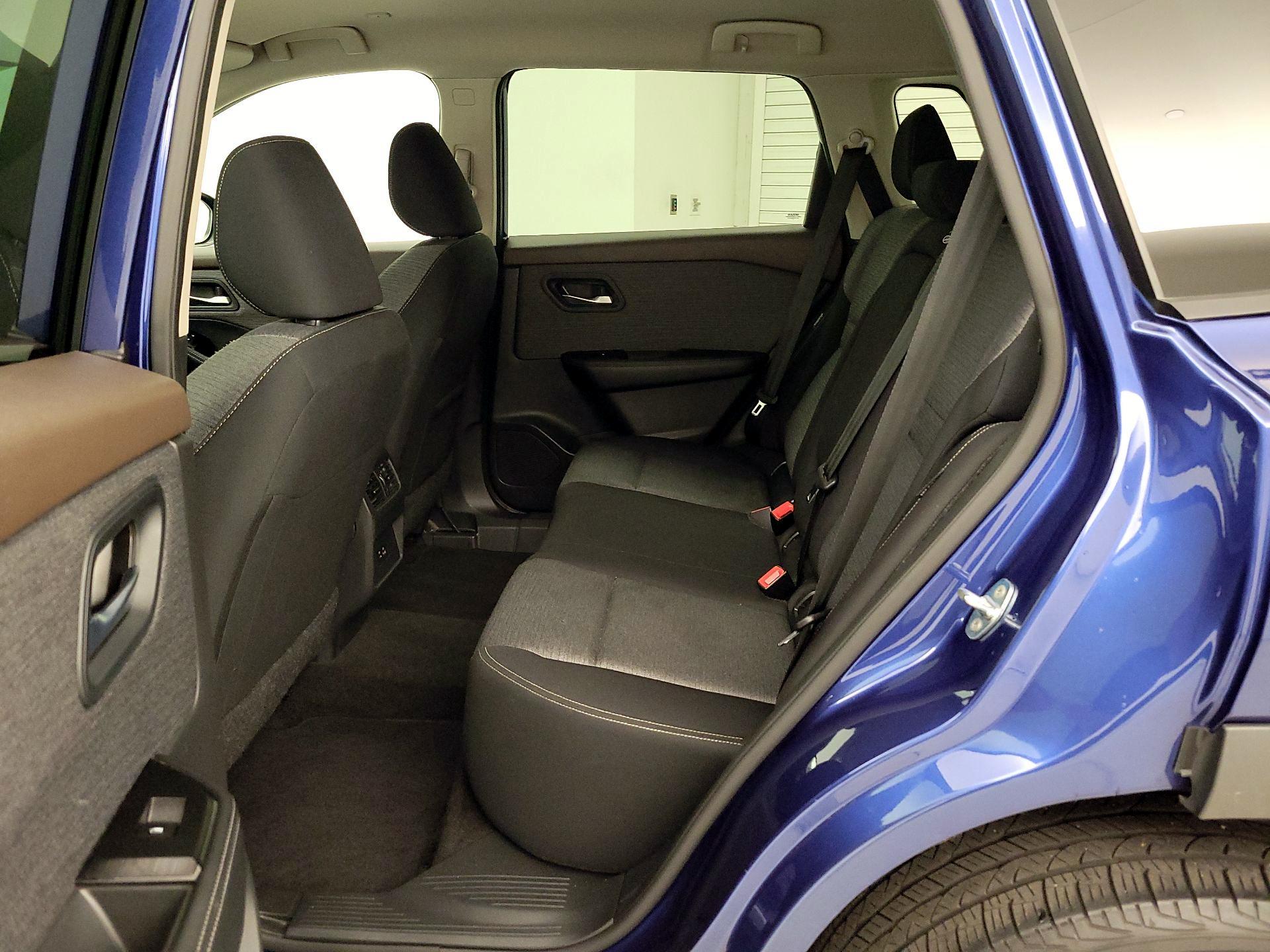 Thumbnail: 2023 Nissan Rogue - 19