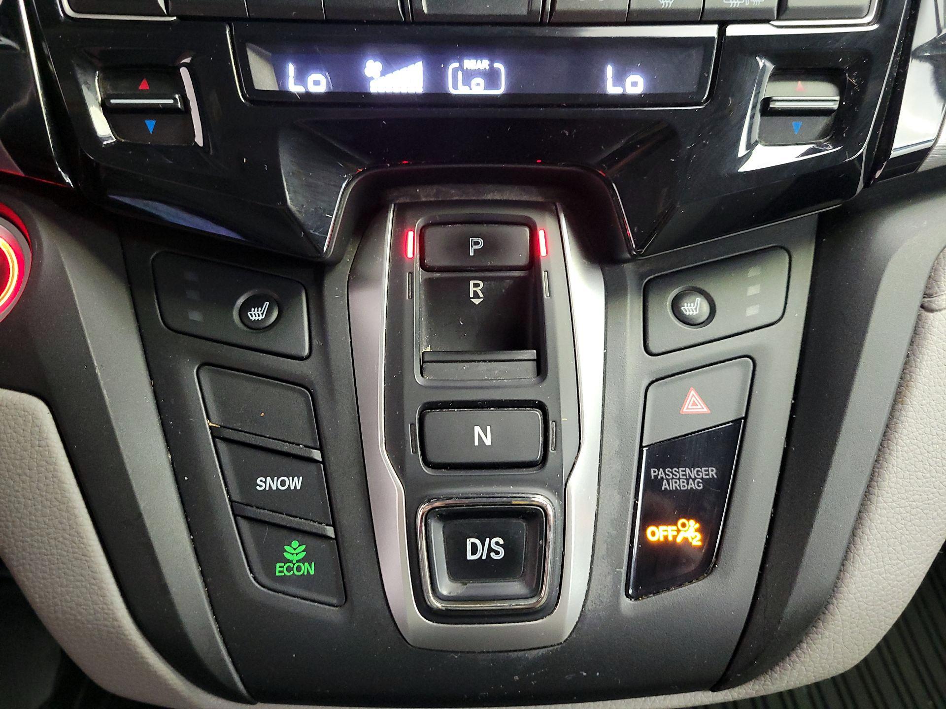 Thumbnail: 2019 Honda Odyssey - 18