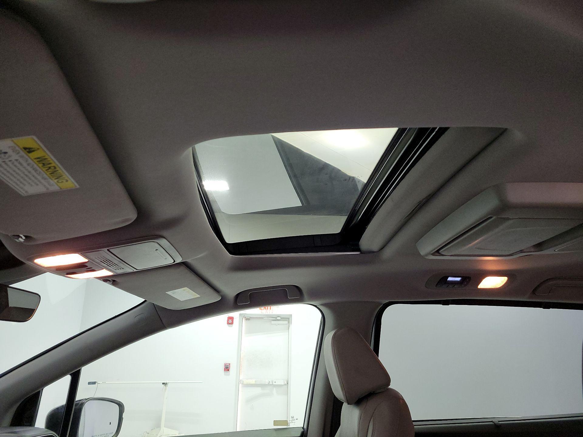 Thumbnail: 2019 Honda Odyssey - 20