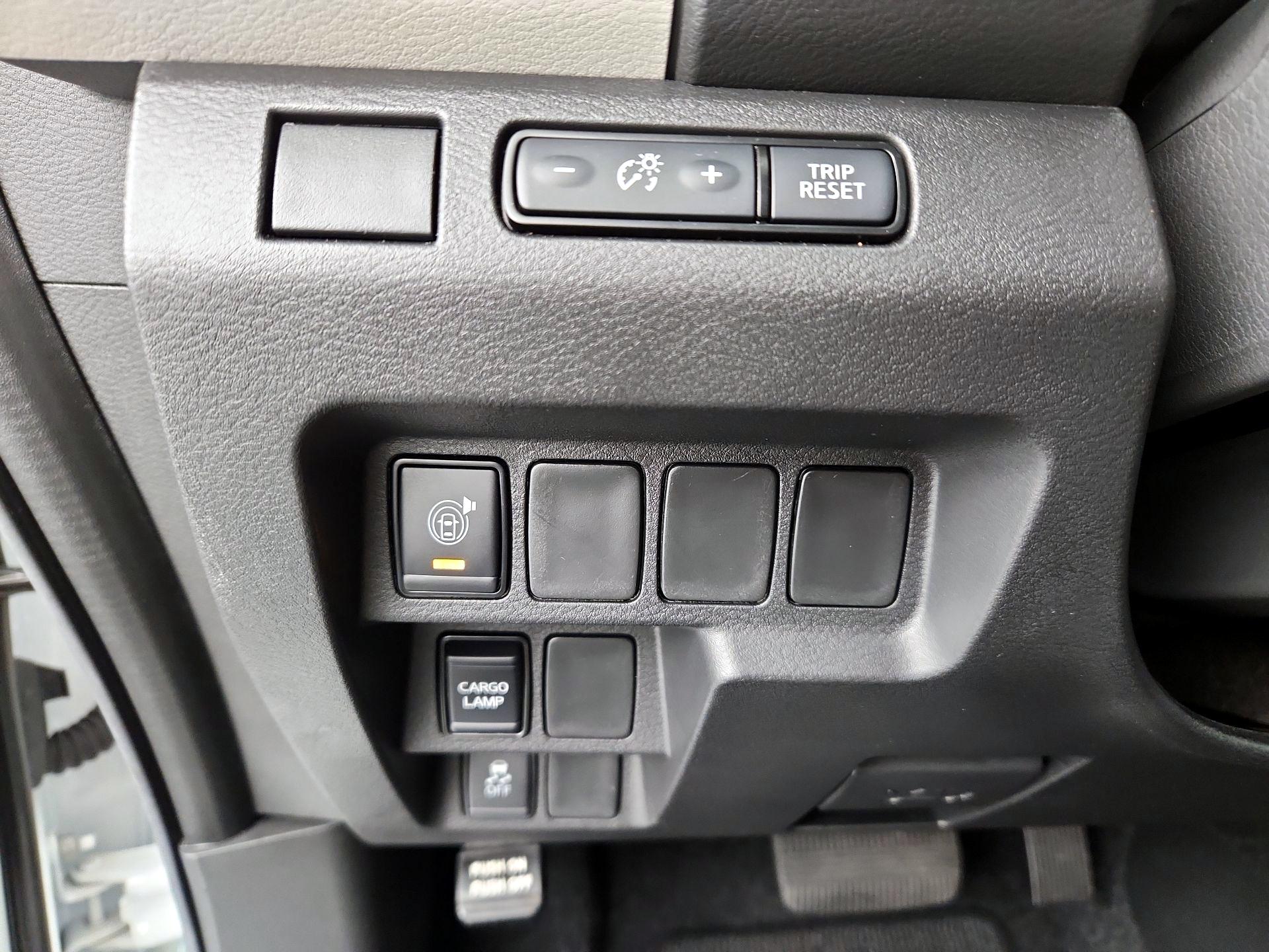 Thumbnail: 2025 Nissan Frontier - 13