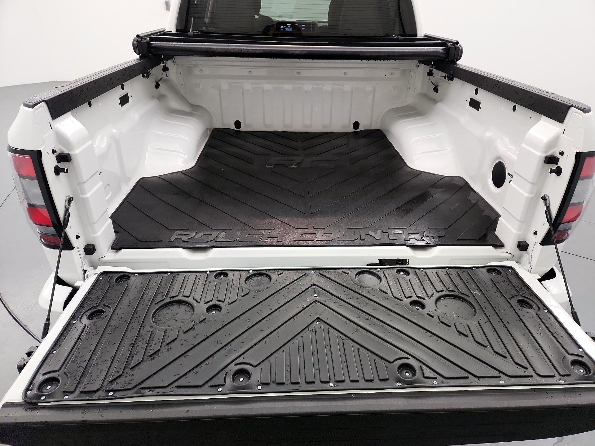 Thumbnail: 2025 Nissan Frontier - 20