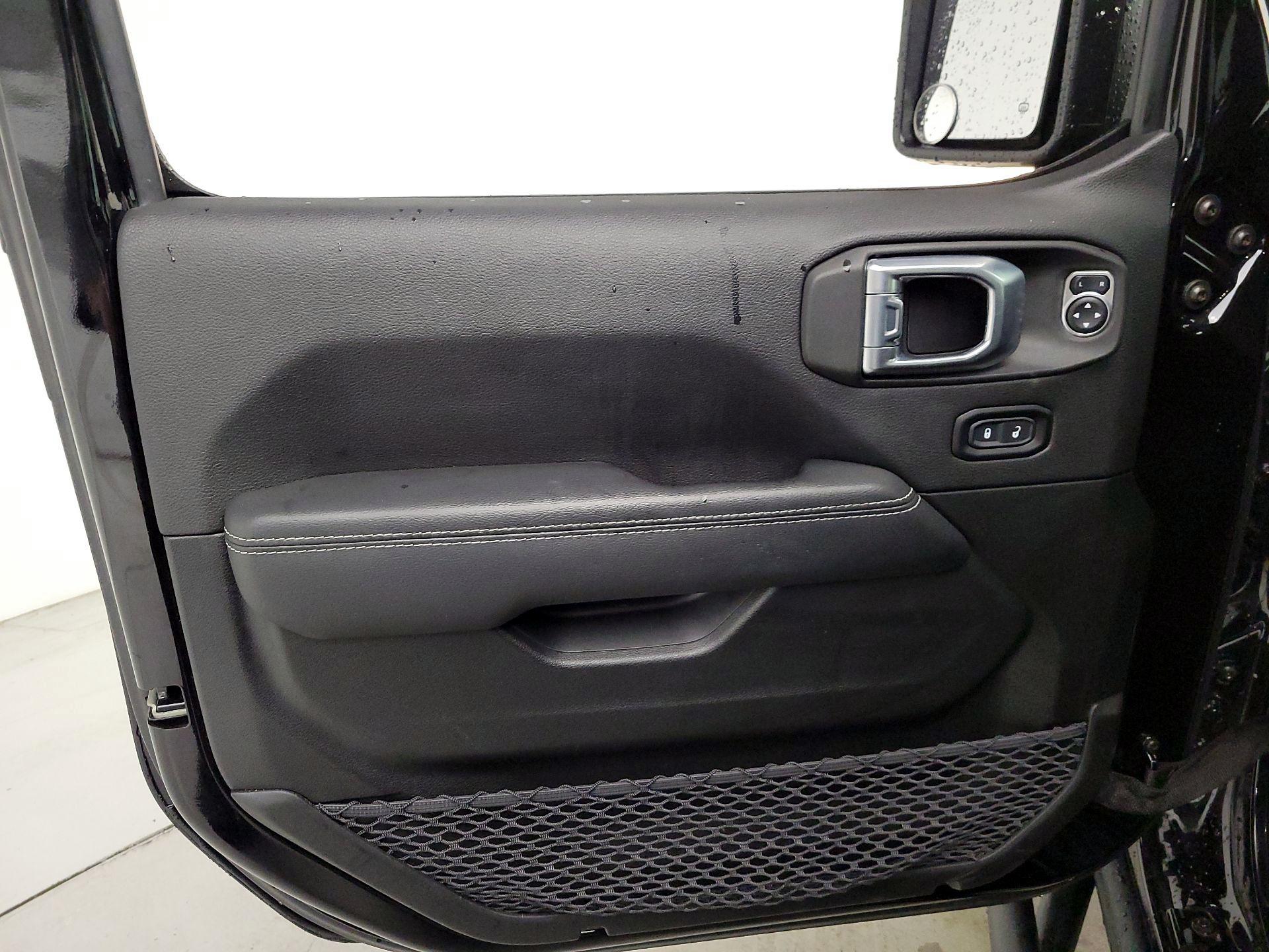 Thumbnail: 2022 Jeep Gladiator - 12