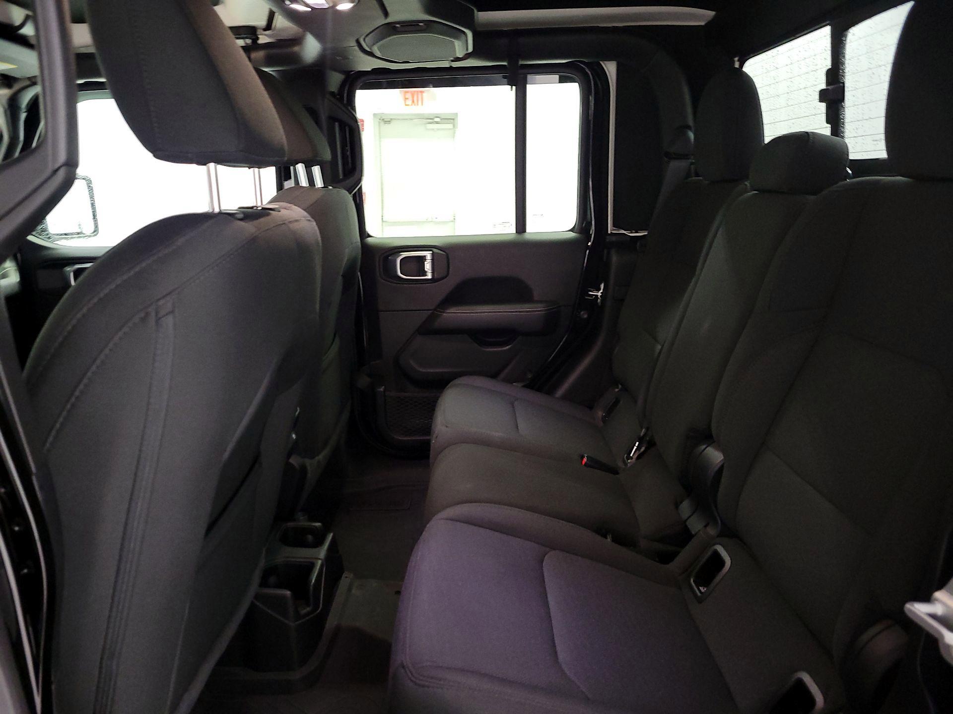 Thumbnail: 2022 Jeep Gladiator - 20