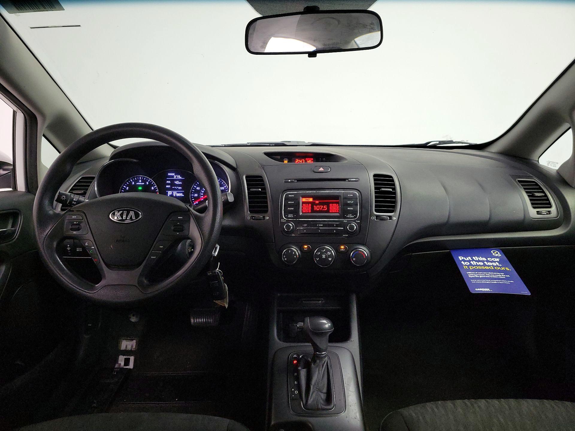 Thumbnail: 2016 Kia Forte - 9