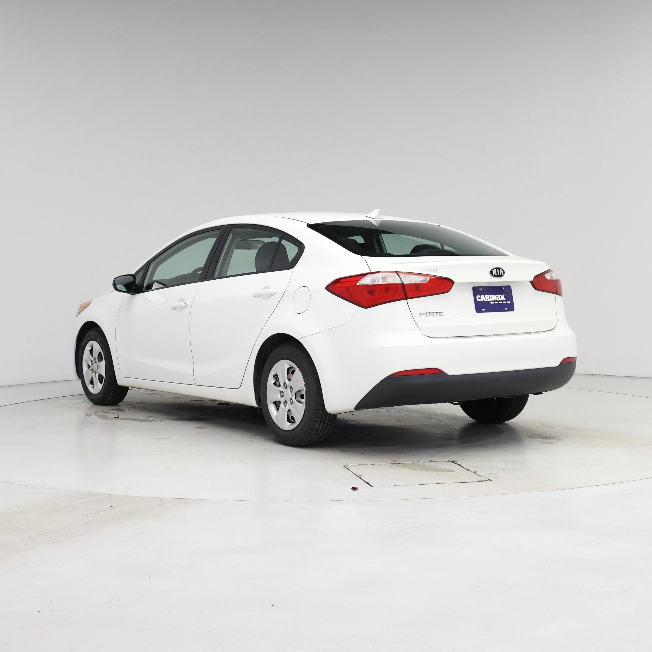 Thumbnail: 2016 Kia Forte - 2