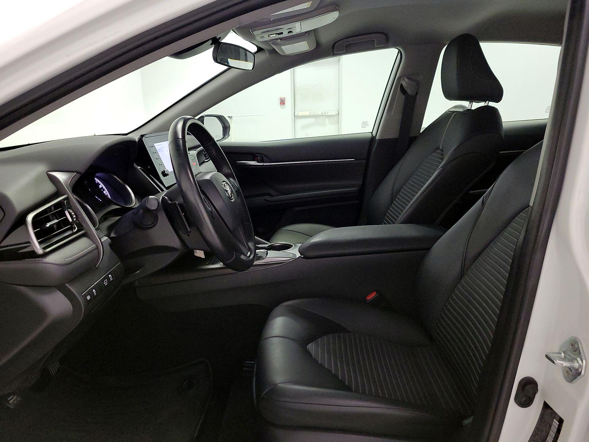 Thumbnail: 2021 Toyota Camry - 11