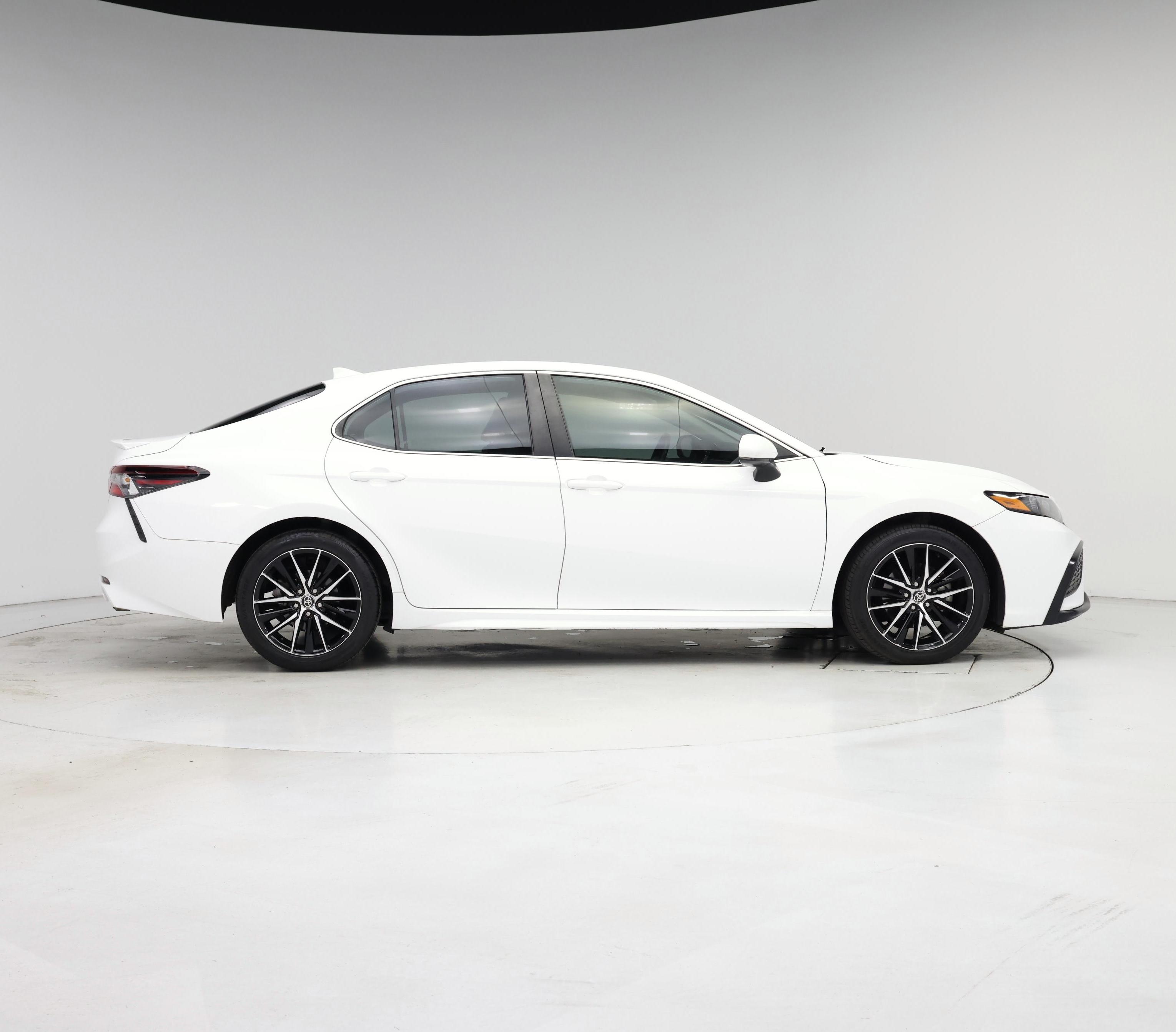 Thumbnail: 2021 Toyota Camry - 7