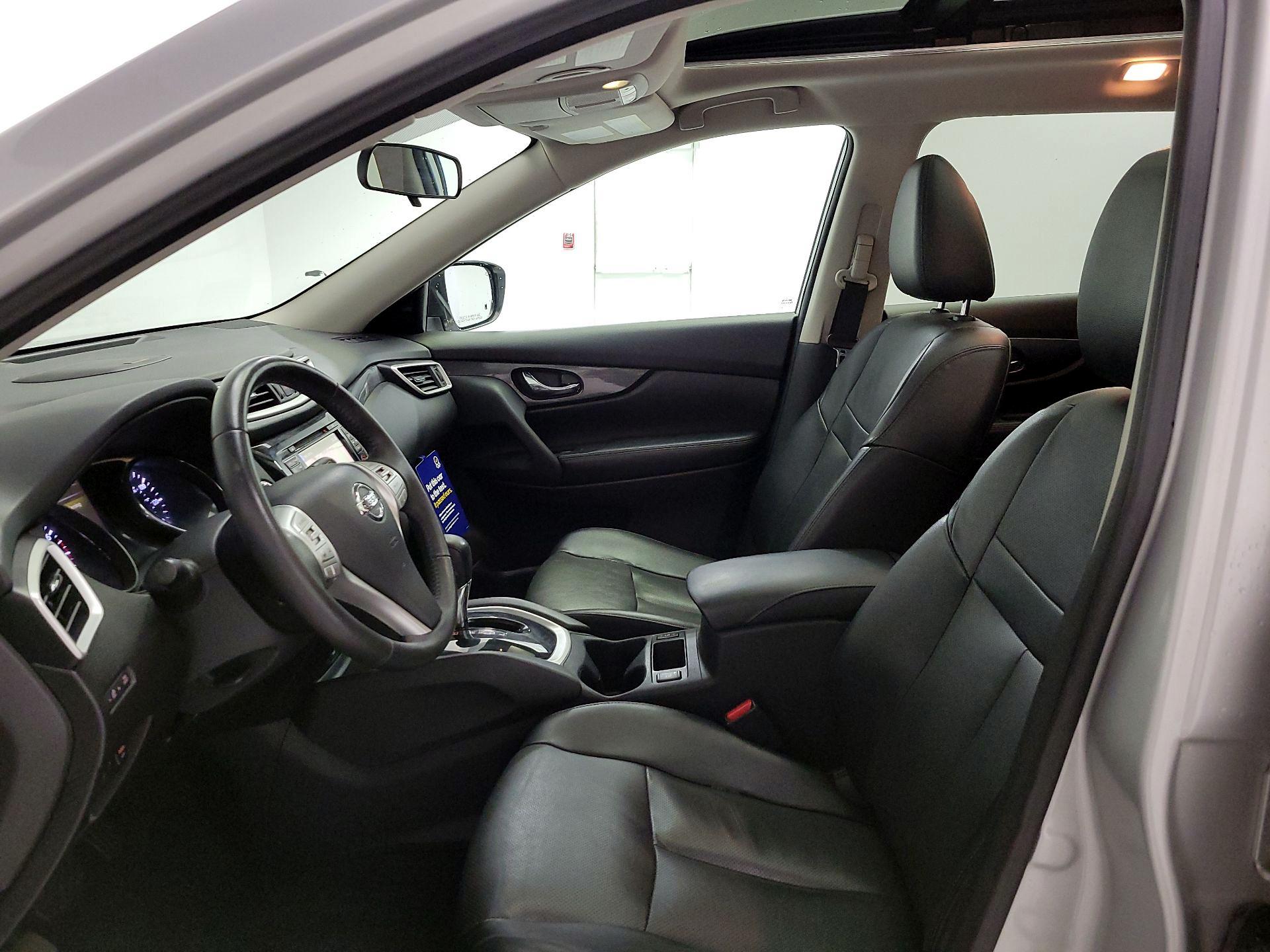 Thumbnail: 2015 Nissan Rogue - 11