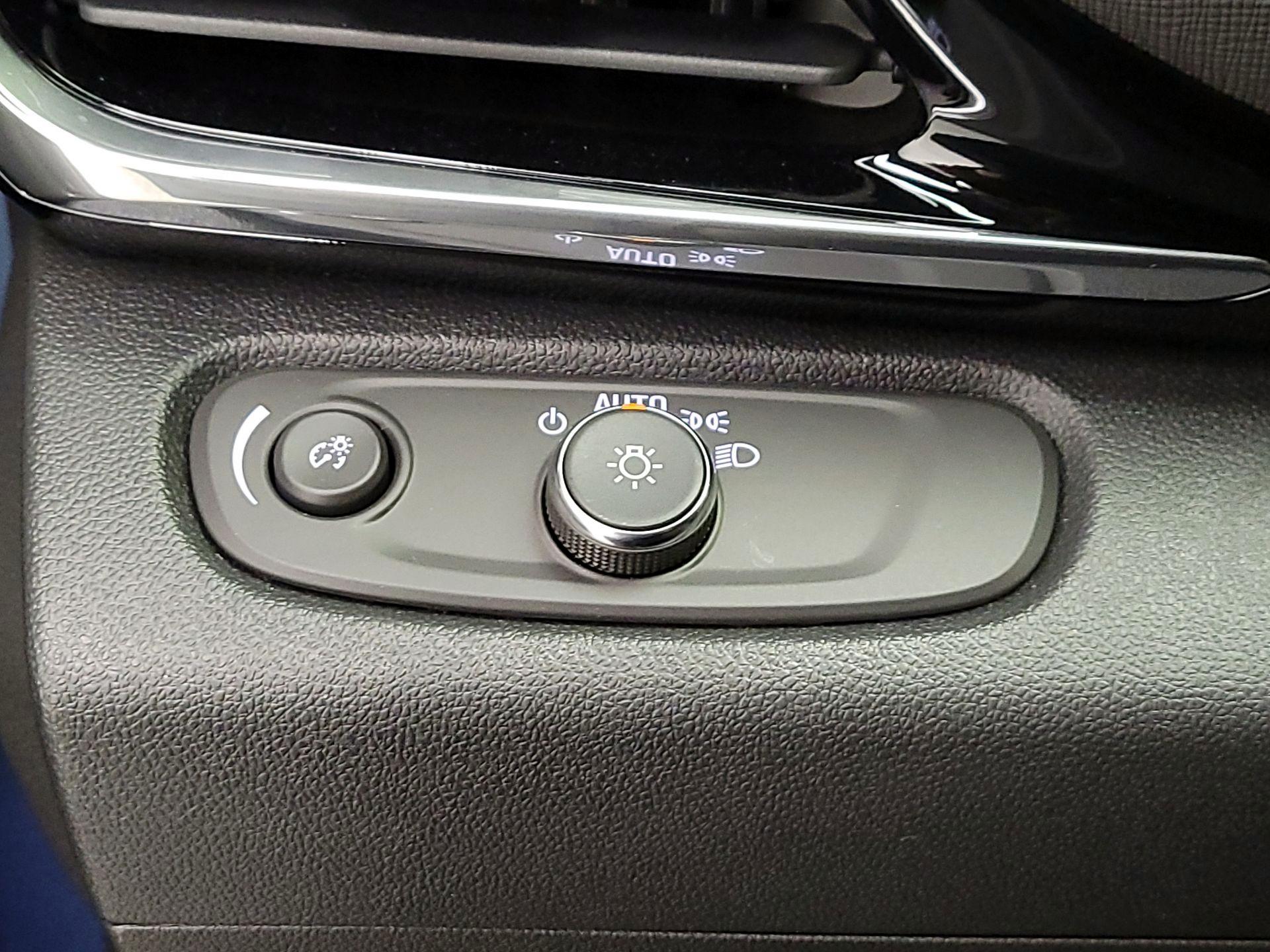 Thumbnail: 2025 Buick Envista - 13