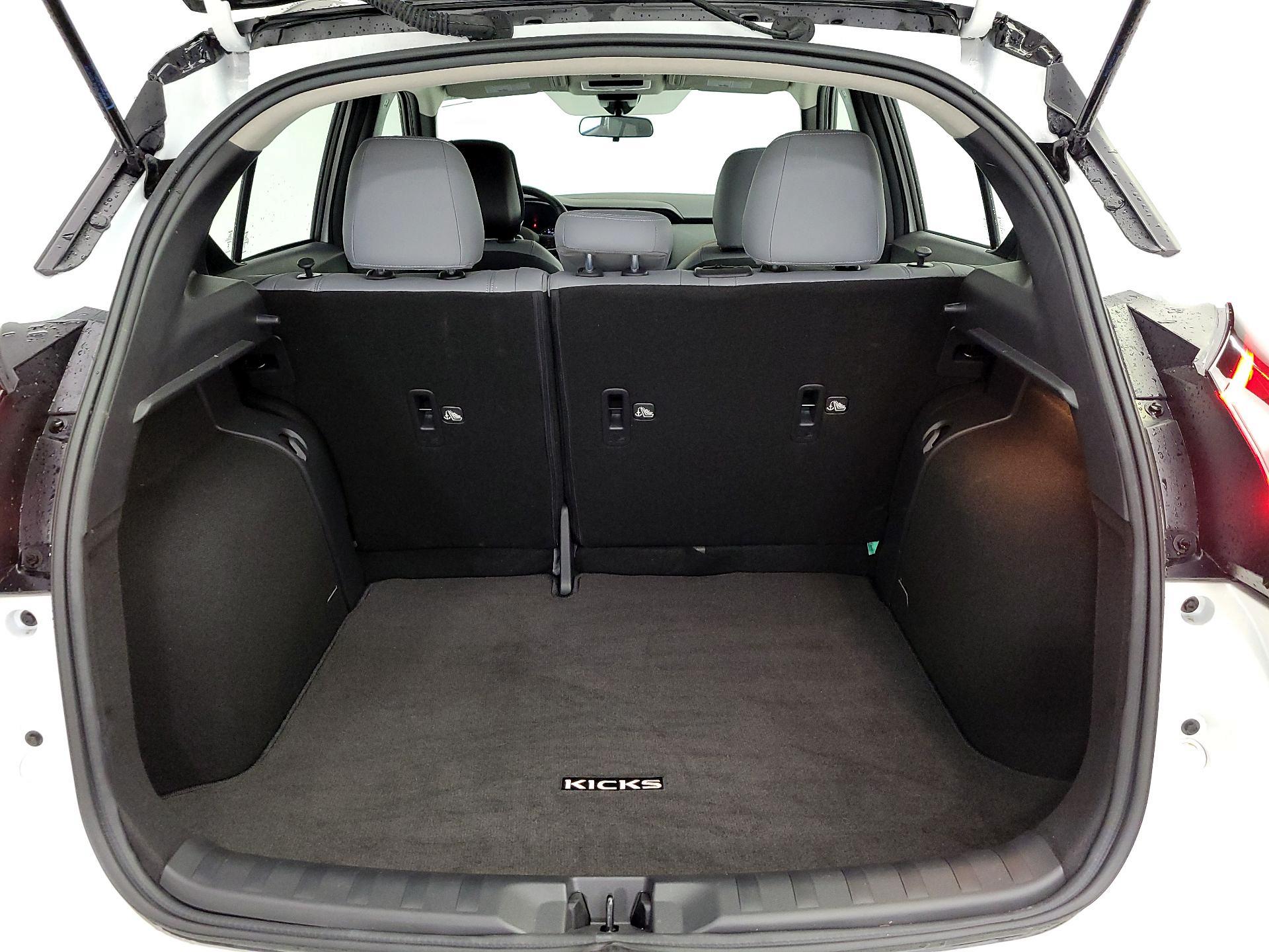 Thumbnail: 2023 Nissan Kicks - 20