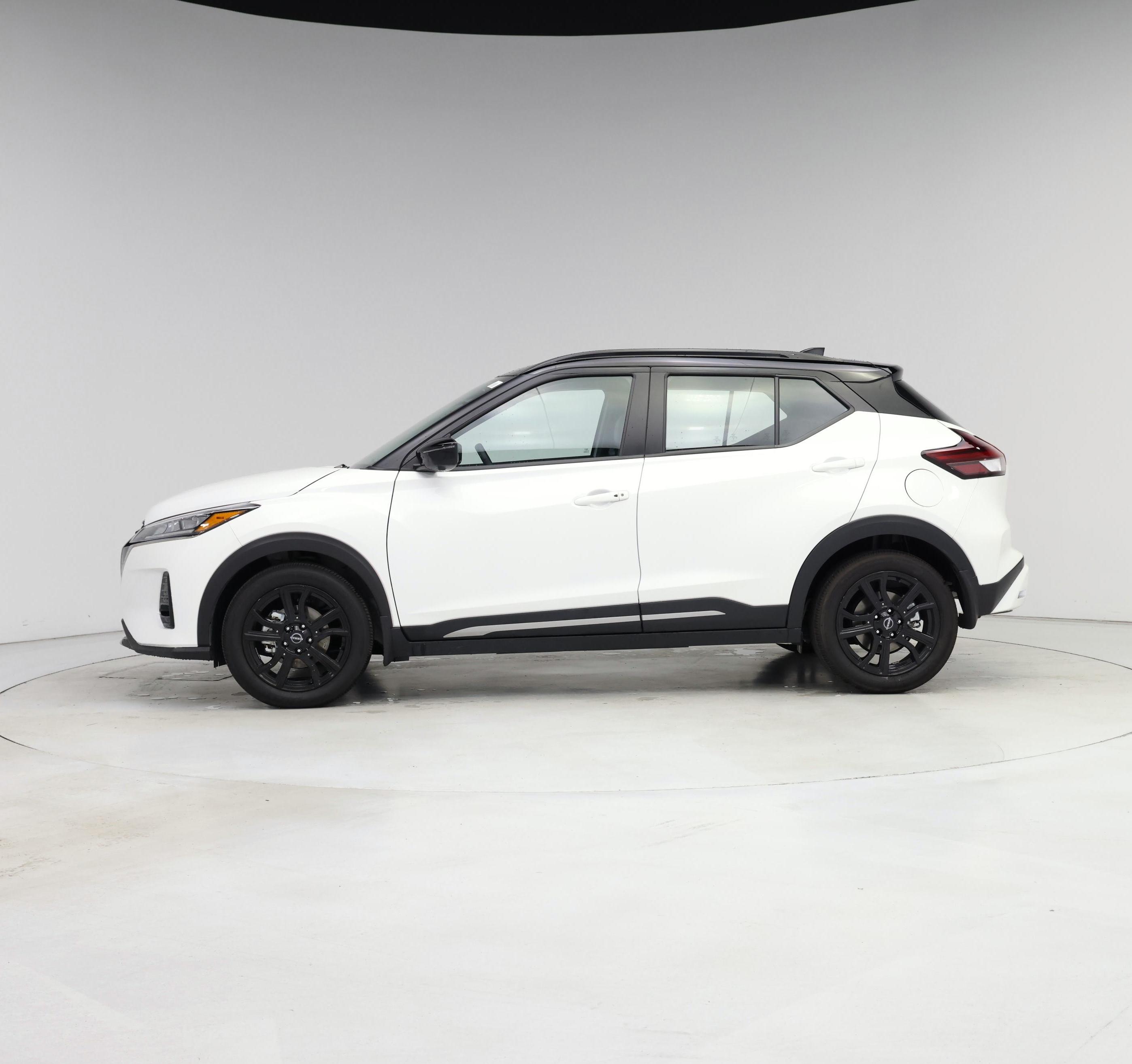 Thumbnail: 2023 Nissan Kicks - 3