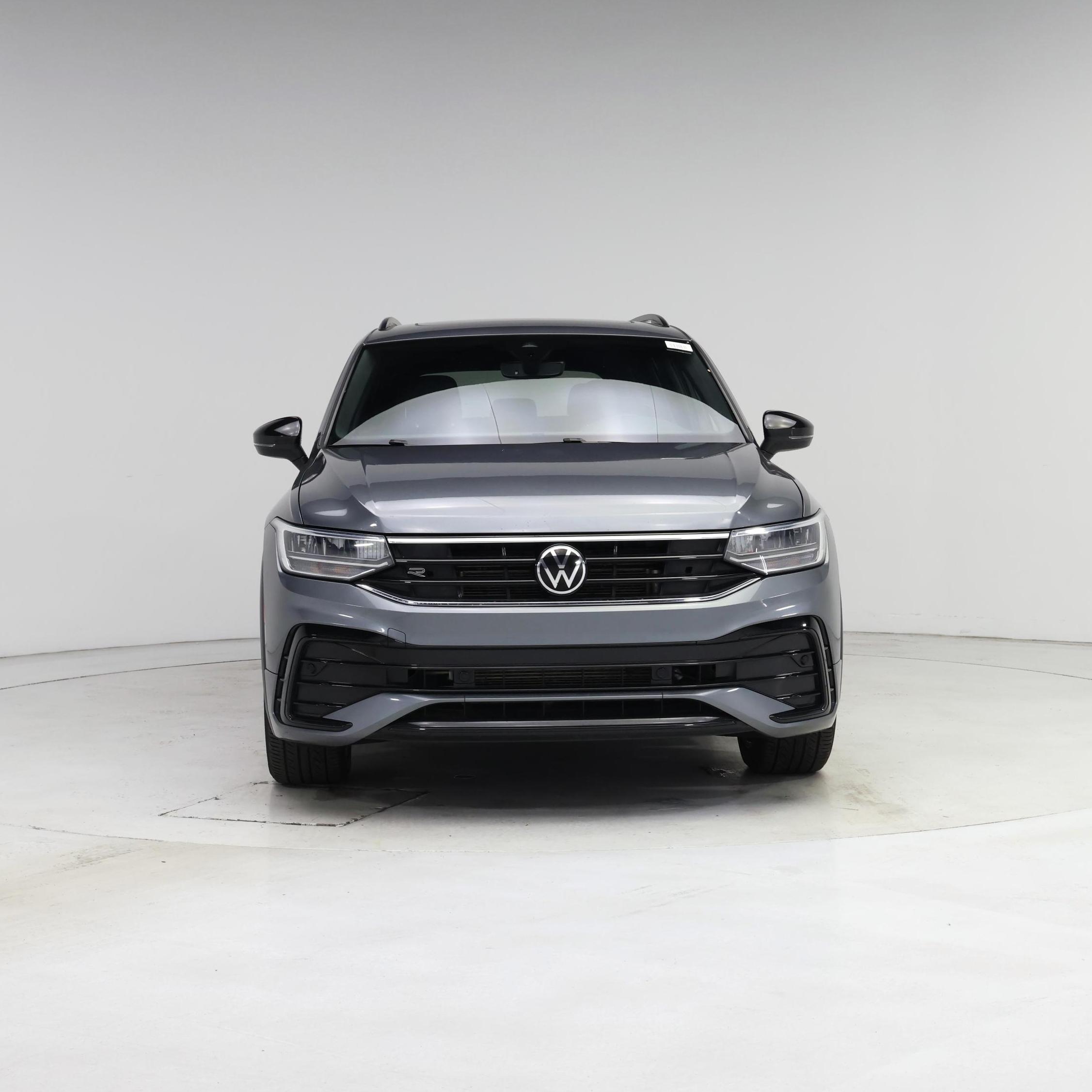 Thumbnail: 2023 Volkswagen Tiguan - 5