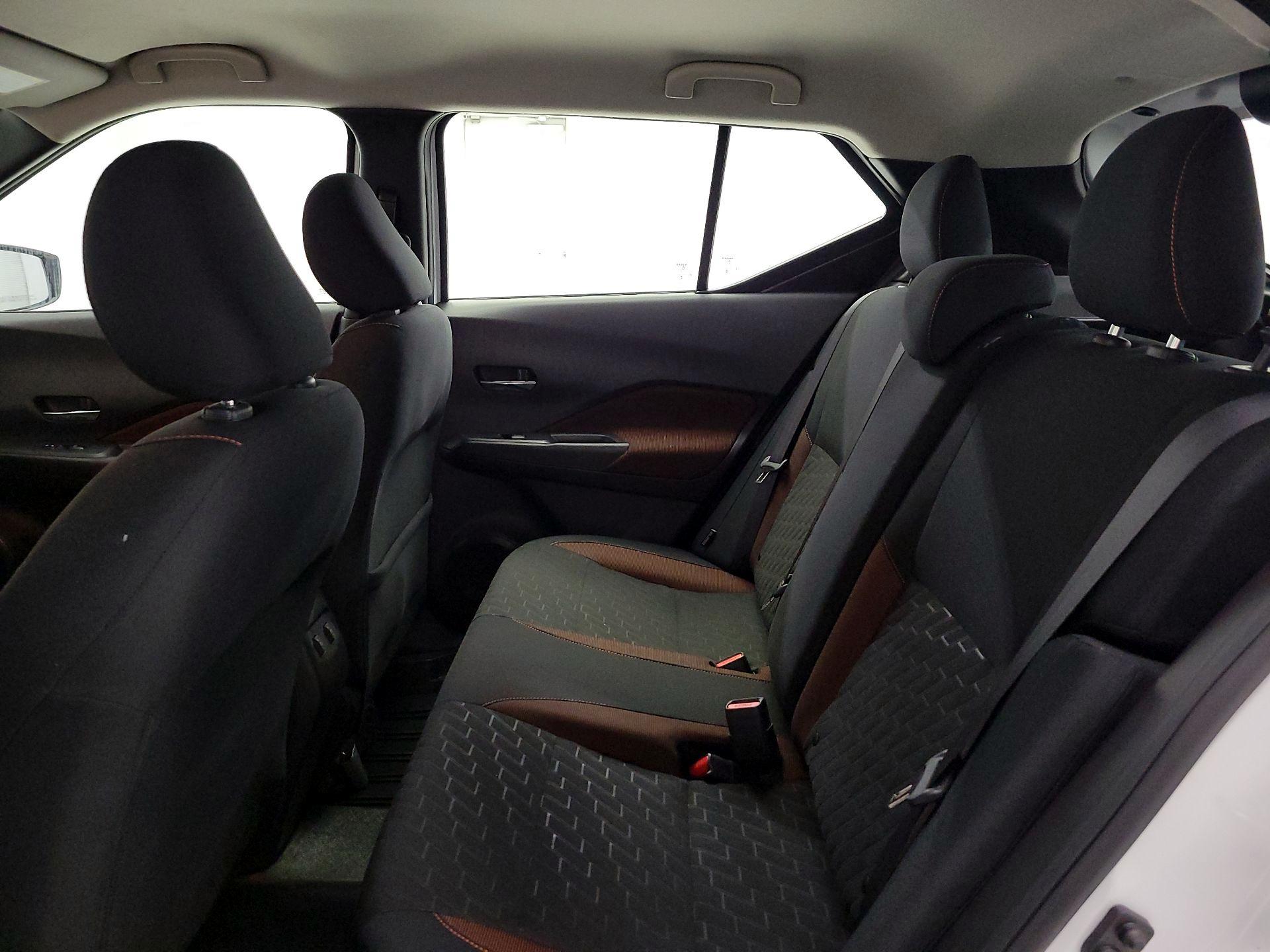 Thumbnail: 2023 Nissan Kicks - 18